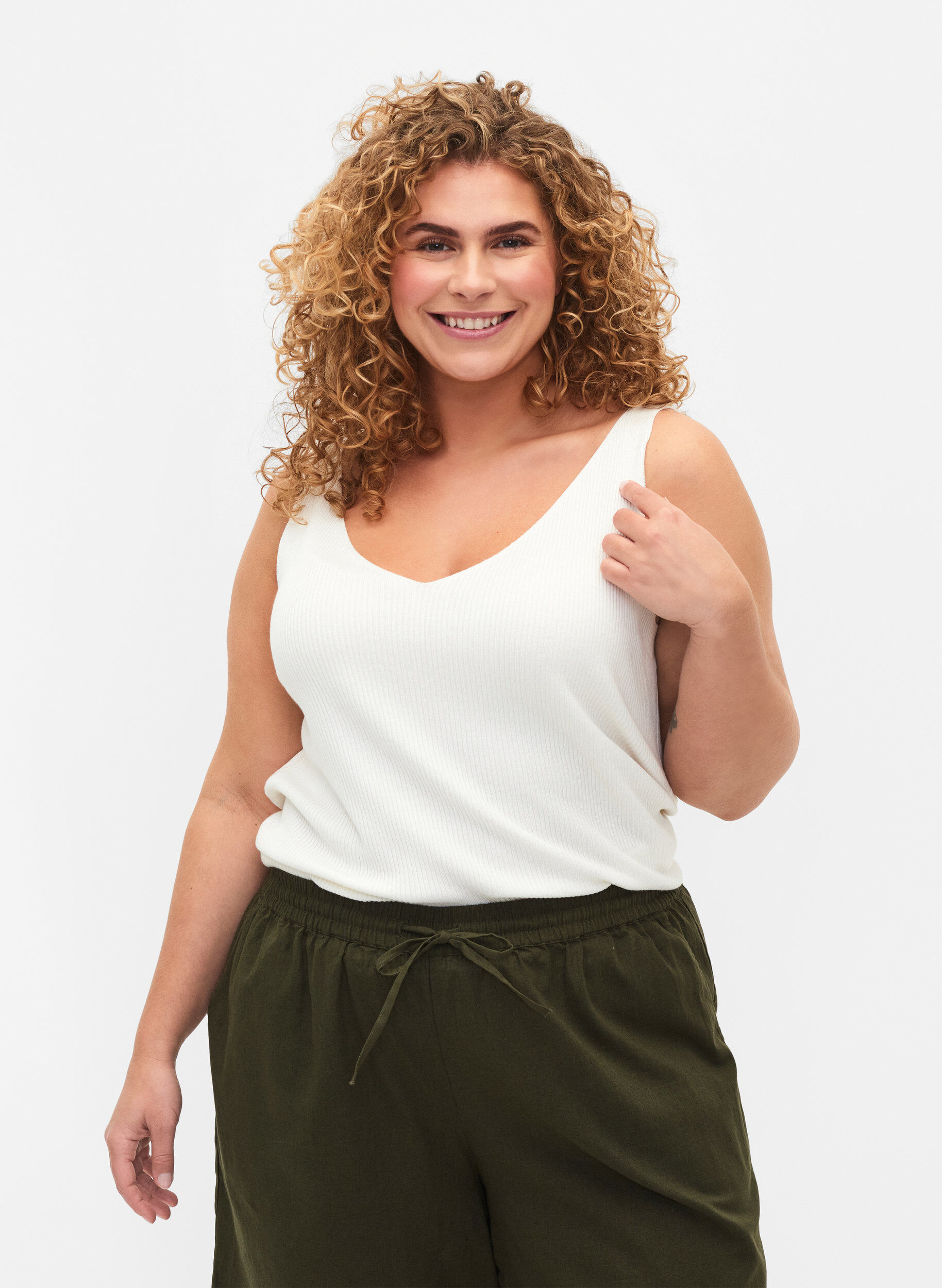 Gebreide top met v-hals, Cloud Dancer, Model