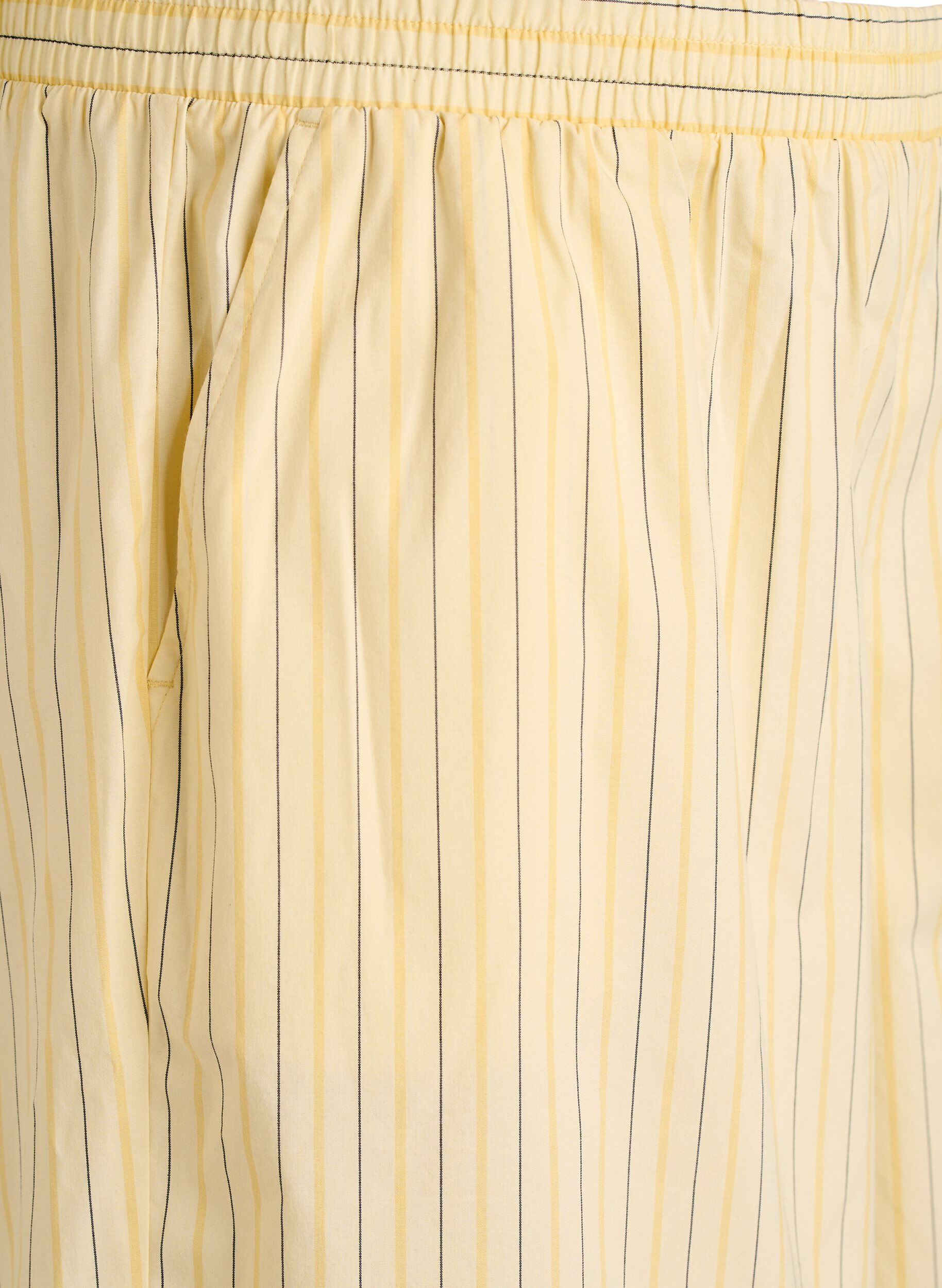 ZizziShort ample taille haute &agrave; rayures, Jaune clair, Packshot image number 2