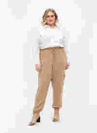 Pantalon cargo de couleur unie avec de grandes poches, Nomad, Model