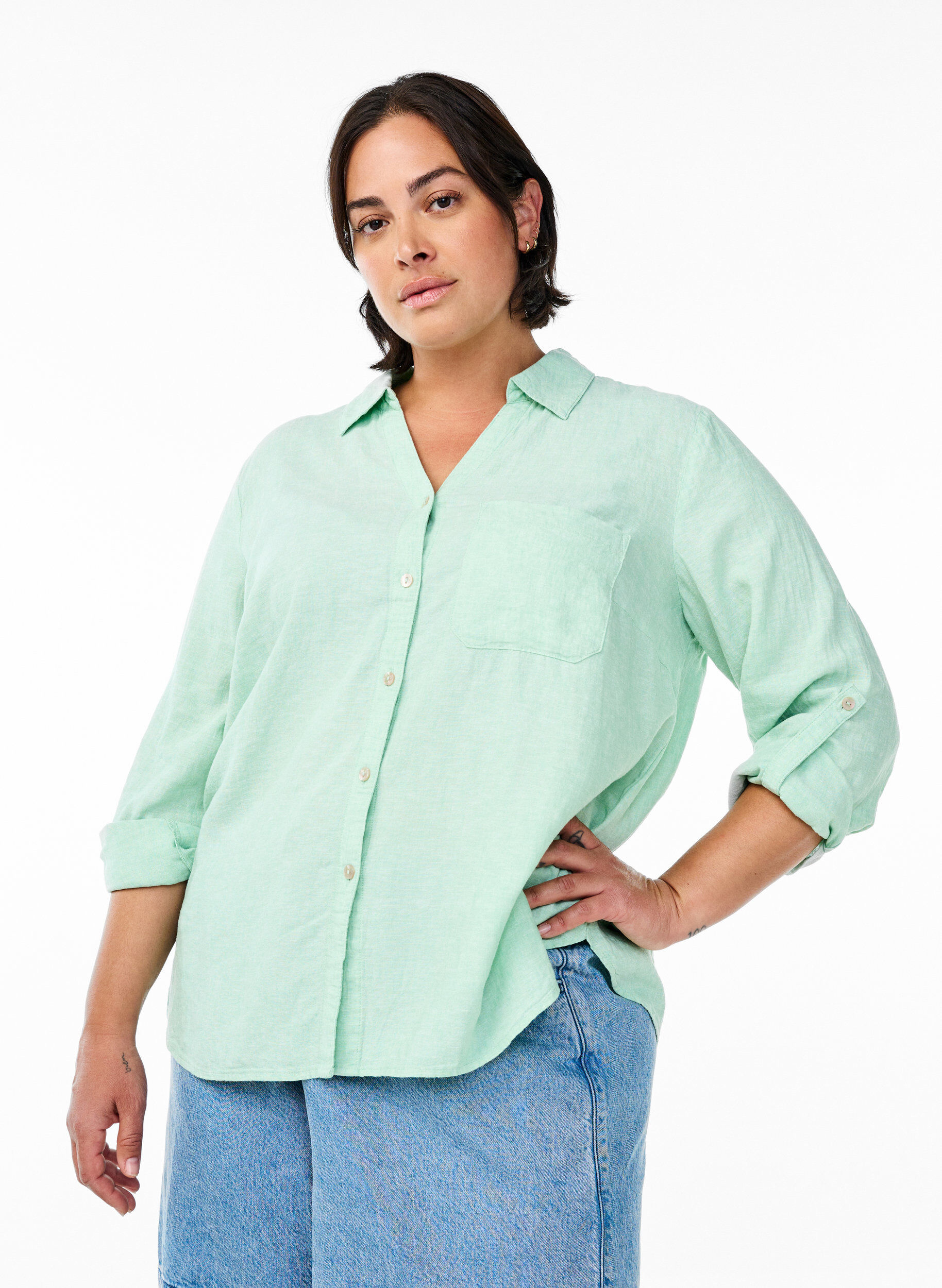 Chemise en lin et viscose avec manches 3/4, Vert clair, Model