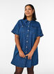 Robe en denim avec manches courtes et boutons, Bleu, Model image number 0