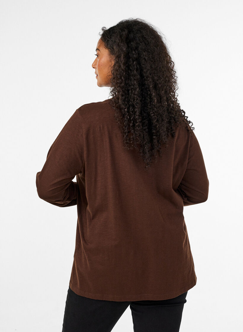 T-shirt &agrave; manches longues avec col V et boutons, Marron, Model image number 2