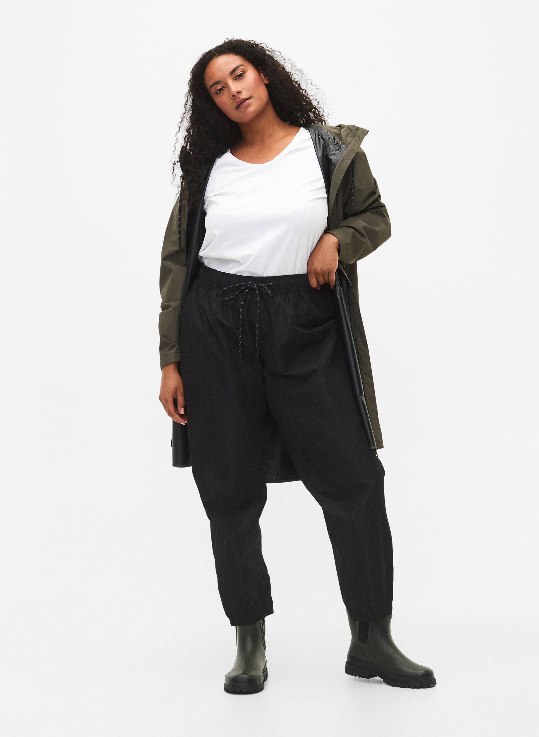 Regenbroek met elastiek en trekkoord, Zwart, Model