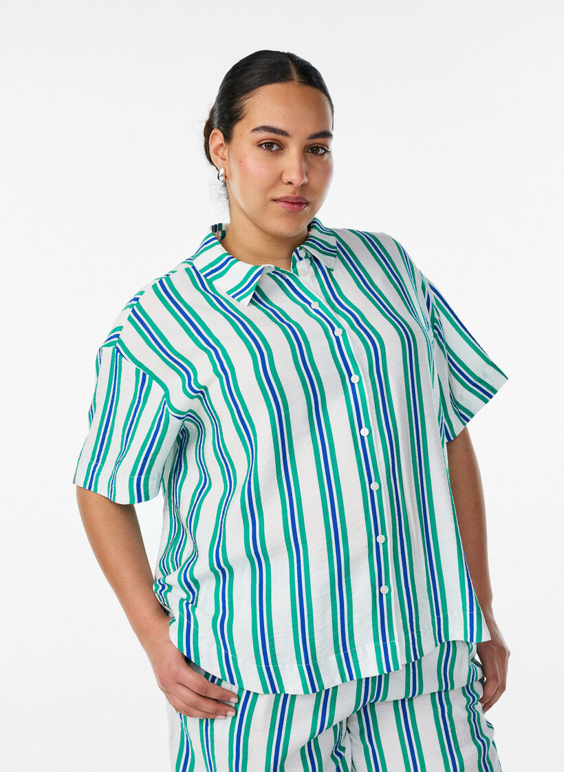 Gestreepte viscose shirt met korte mouwen, Vanille, Model image number 0