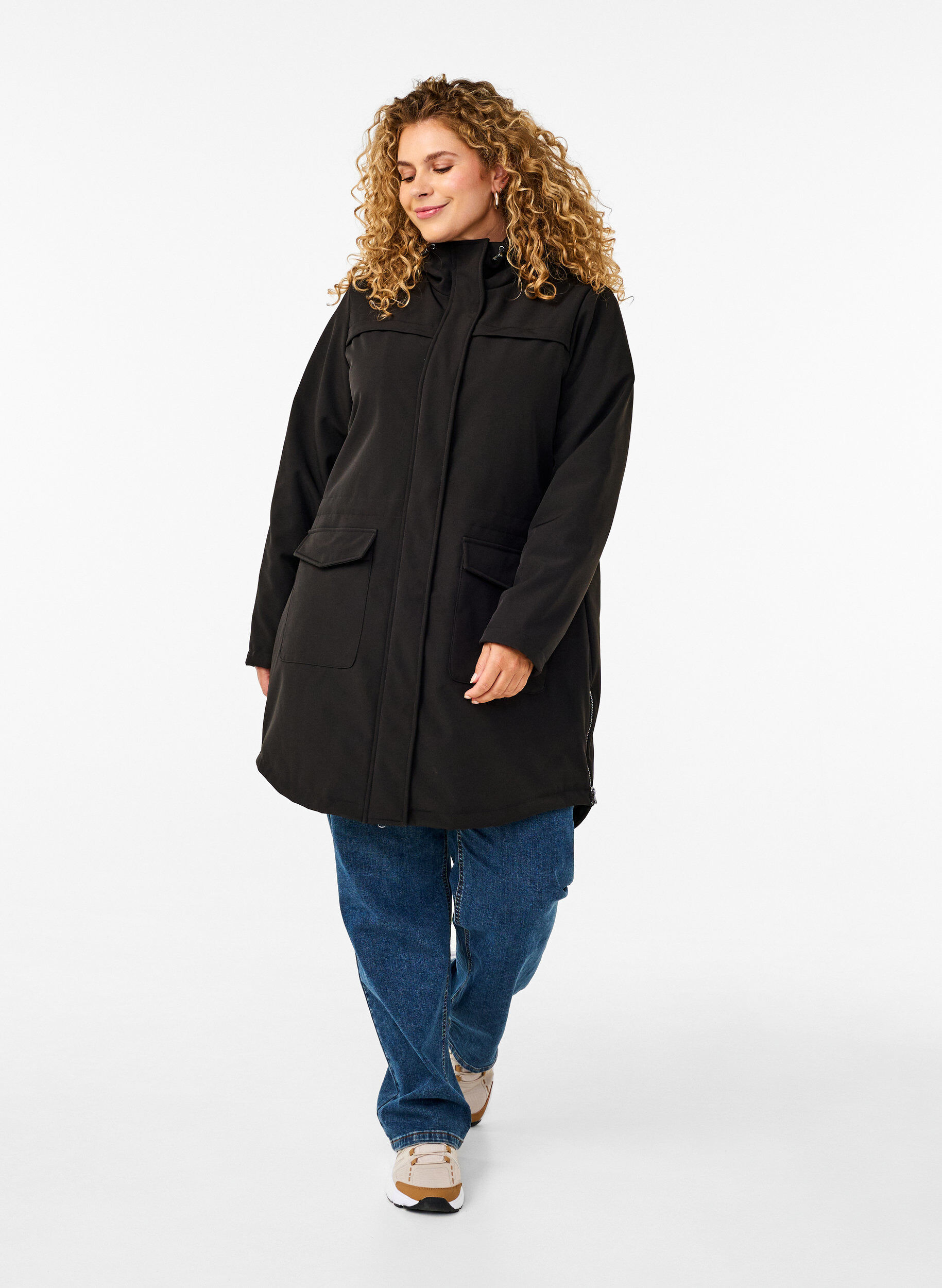 ZizziVeste softshell r&eacute;sistante &agrave; l'eau avec doublure matelass&eacute;e, Noir, Model image number 1