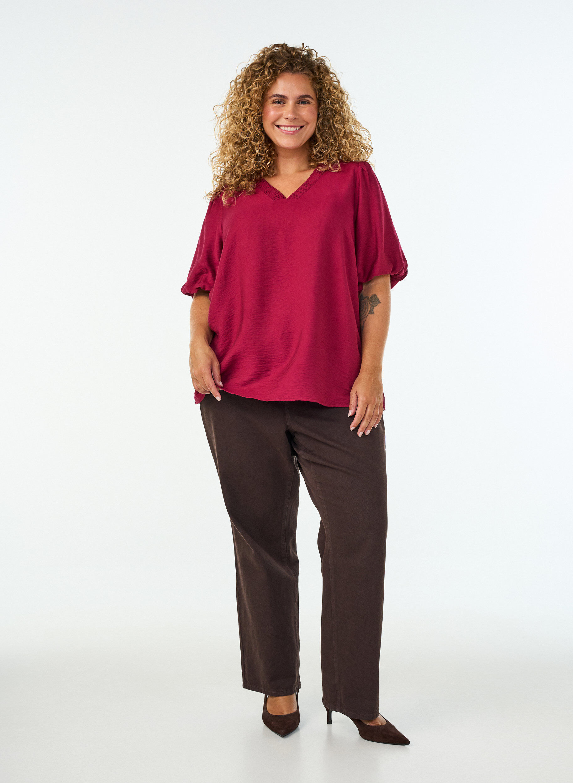 ZizziBlouse met ballonnenmouwen en V-hals, Rood, Model image number 1