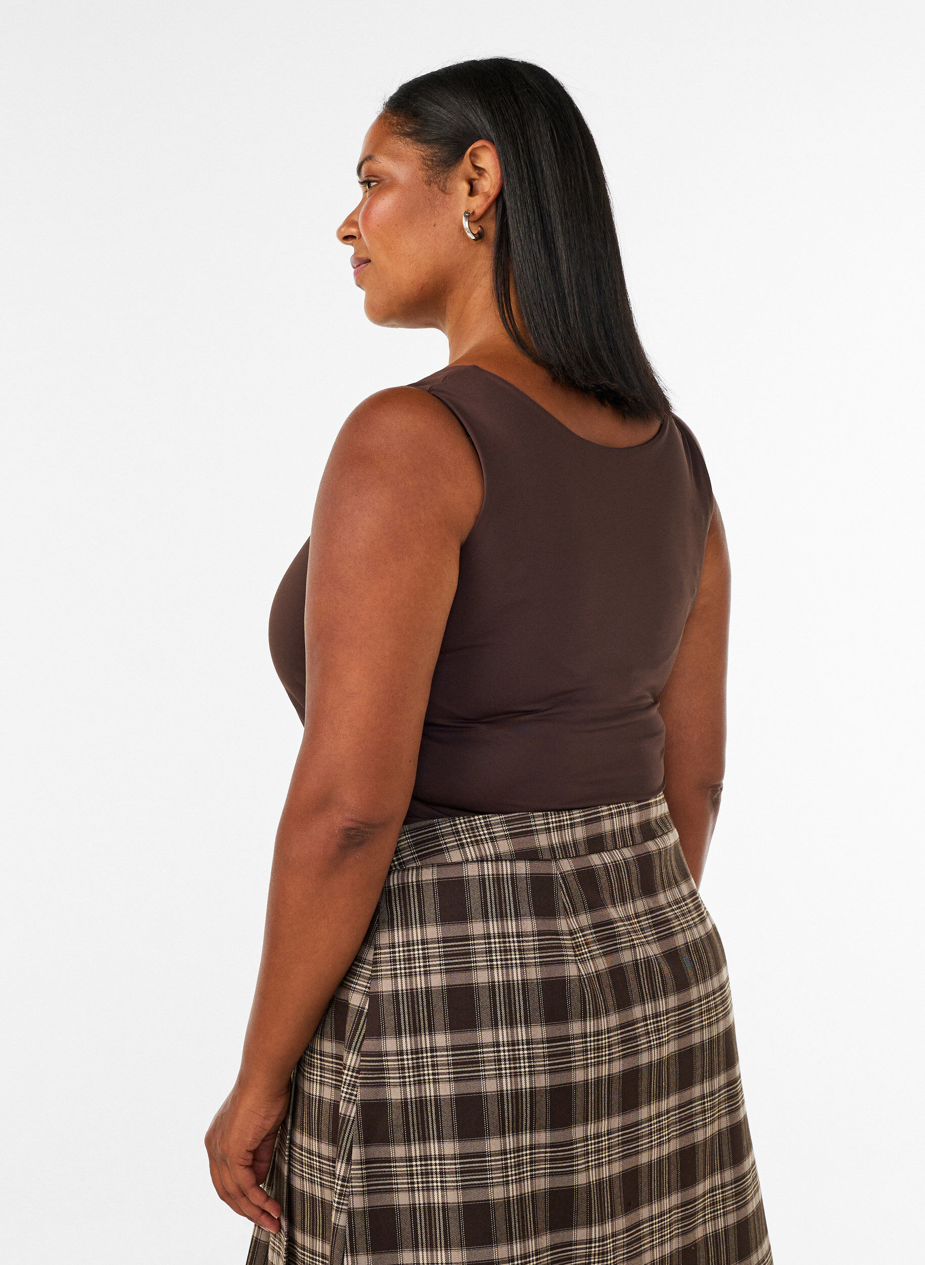ZizziAansluitende basic top van een gladde stof, Bruin, Model image number 2