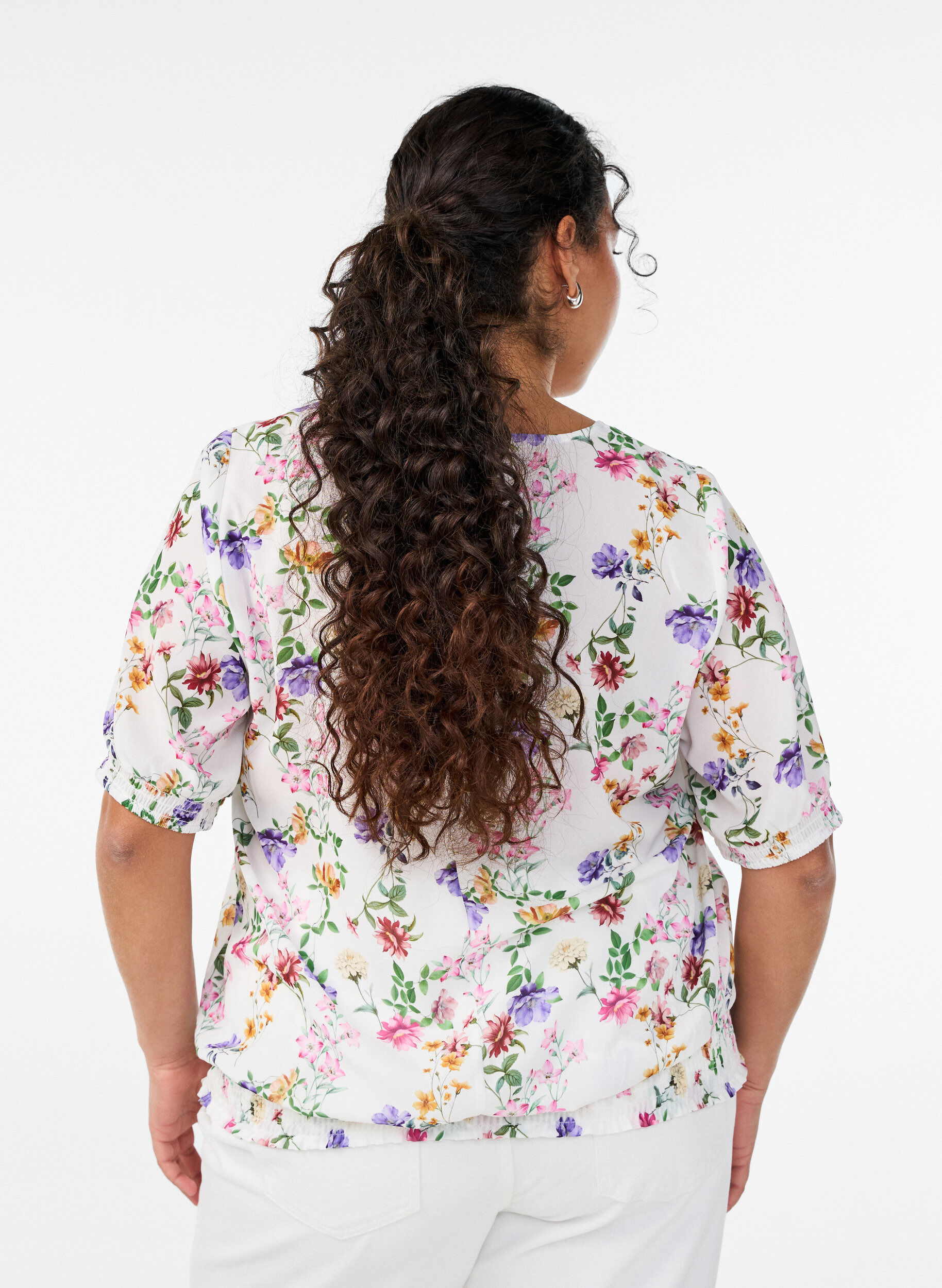 Zizzi Blouse &agrave; fleurs avec smock, Rose, Model image number 1