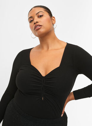 Geribbelde blouse met gaatjesdetail, Black, Model image number 2