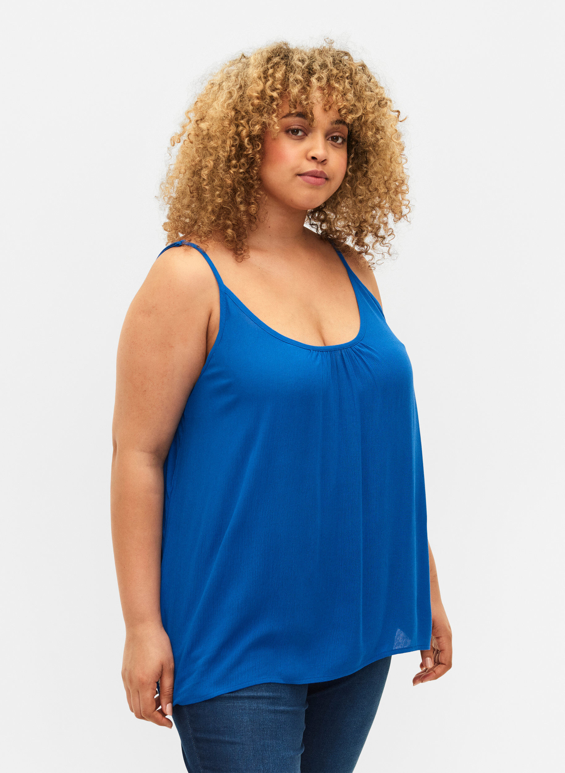ZizziStrap top in viscose, Blauw, Model image number 0