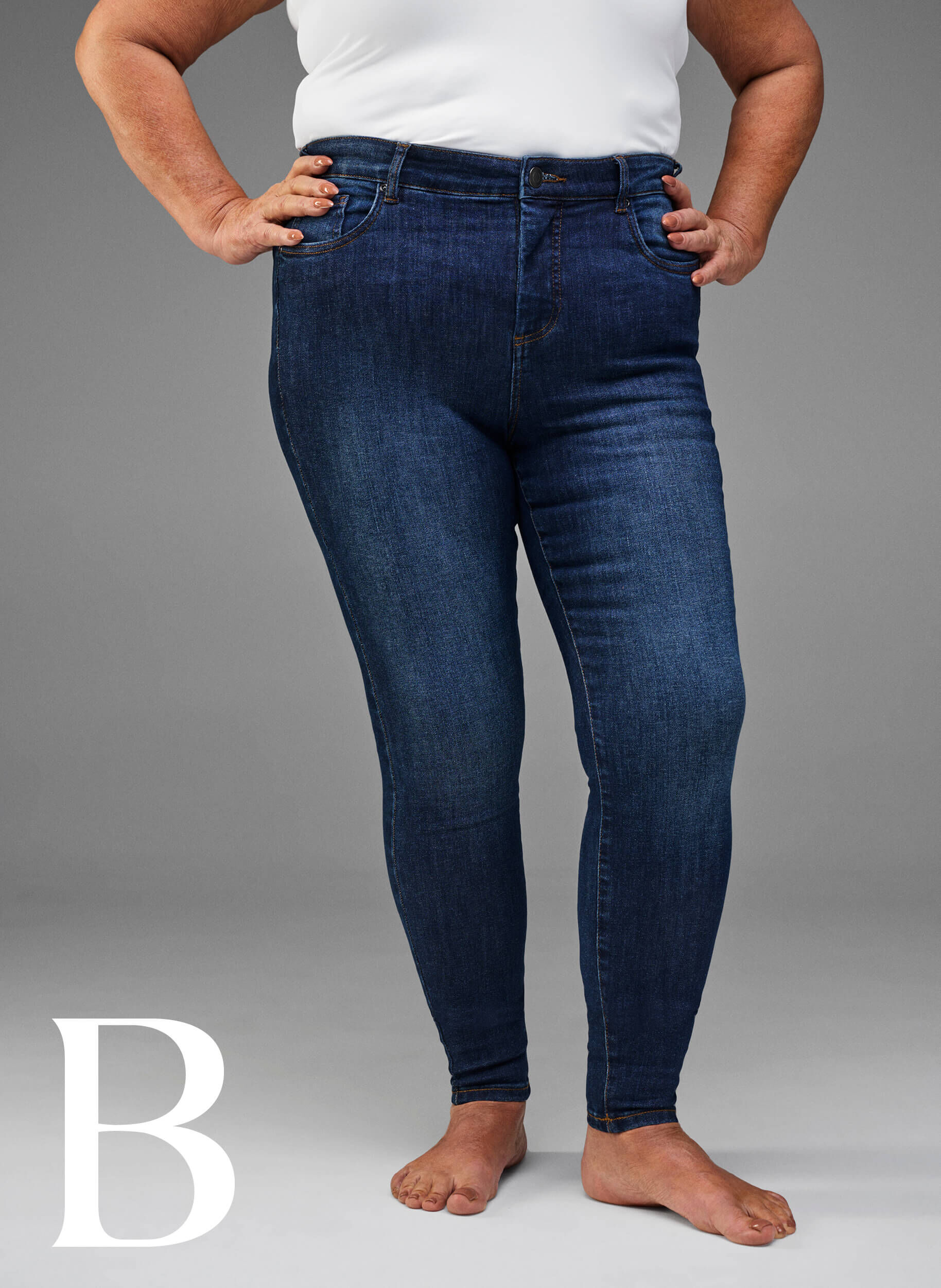 ZizziSuper smalle jeans met hoge taille, Dark Blue, Model image number 4