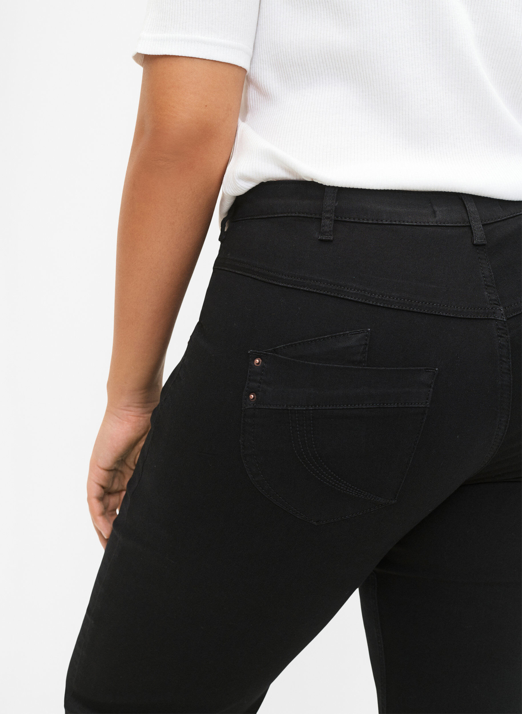 ZizziRegular fit Gemma jeans met hoge taille, Zwart, Model image number 4