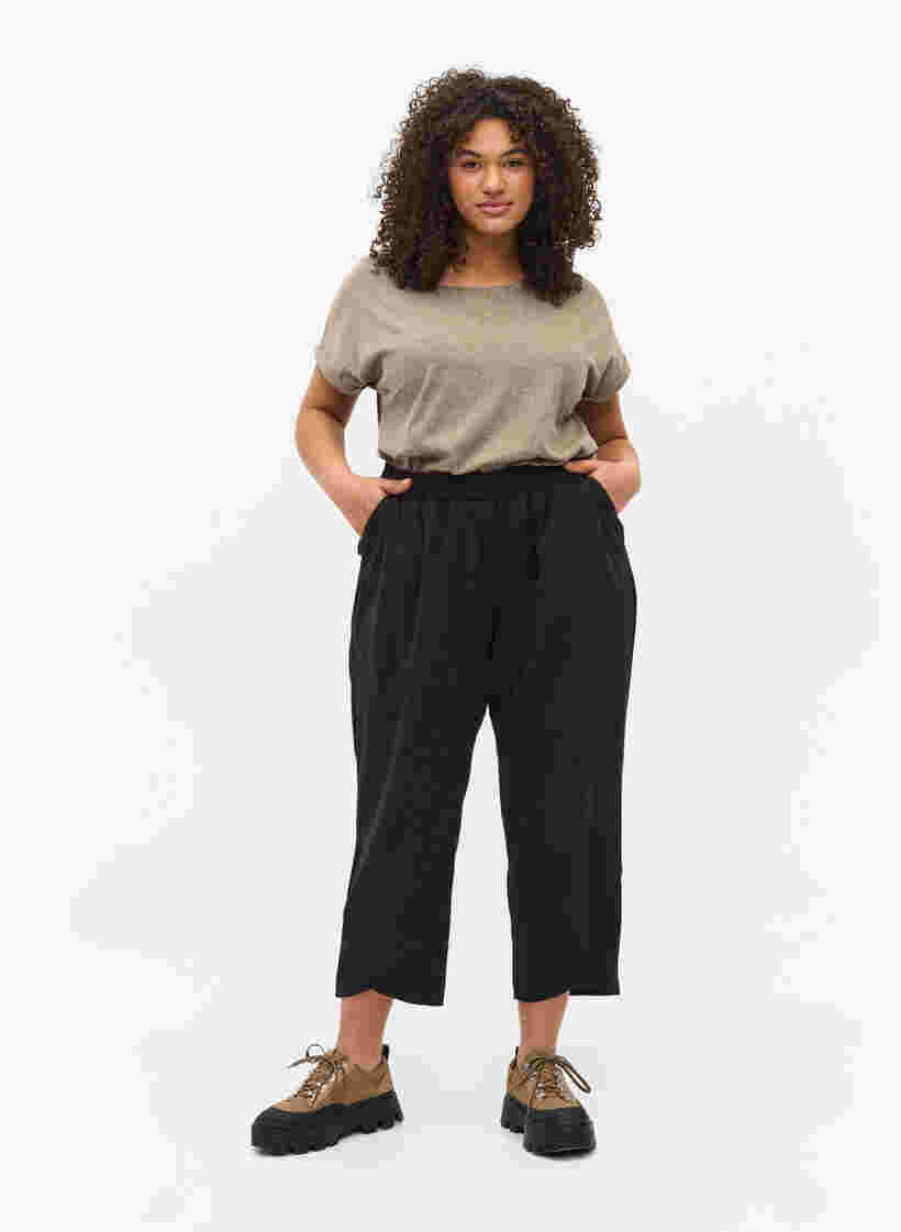 Pantalon court en coton, Black, Model image number 3