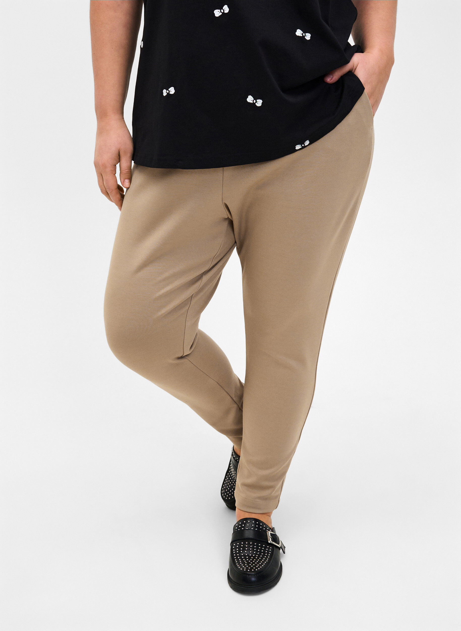 ZizziKorte broek met zakken, Beige, Model image number 2