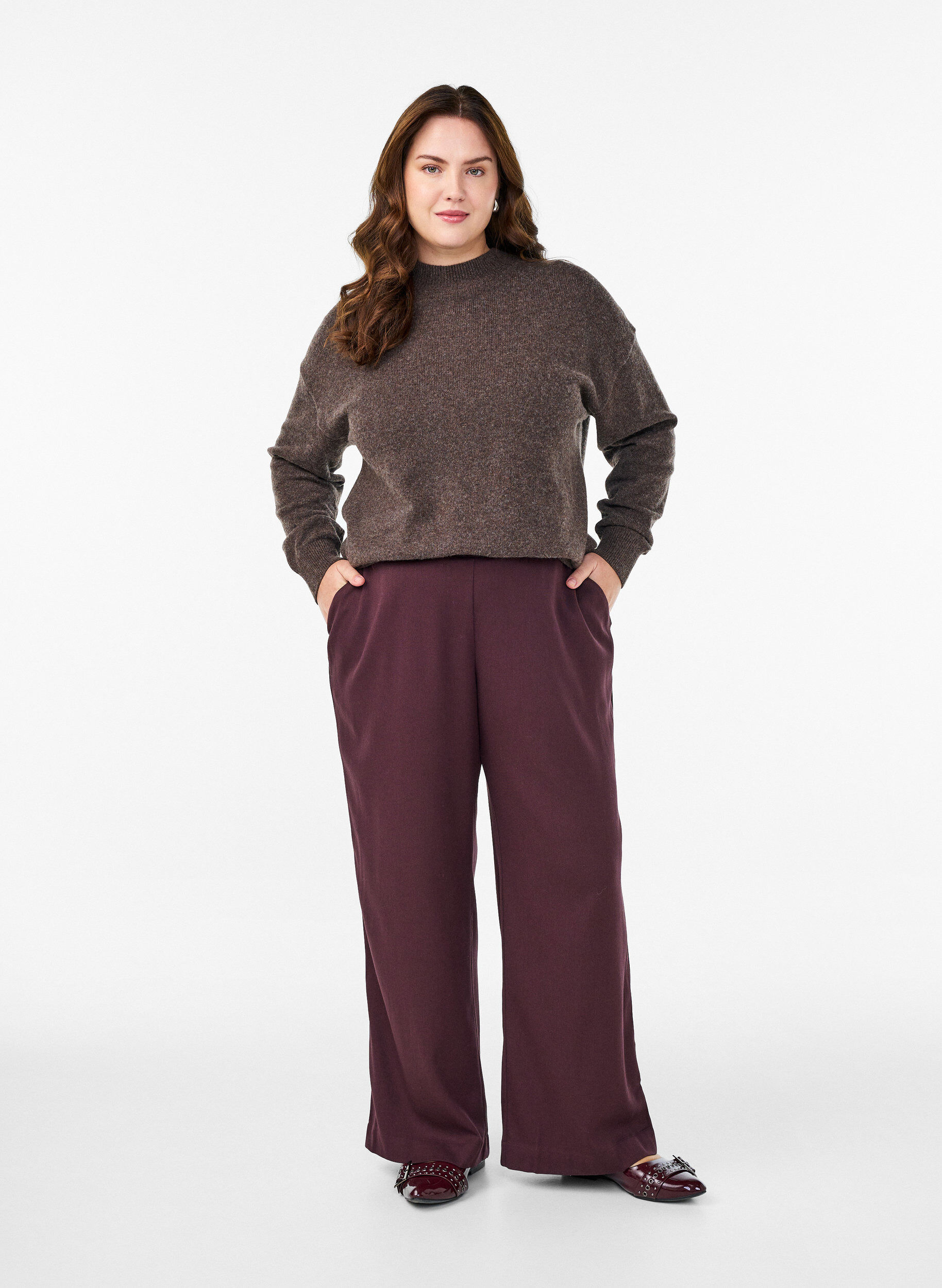 Pantalon coupe ample taille haute, Bordeaux fonc&eacute;, Model