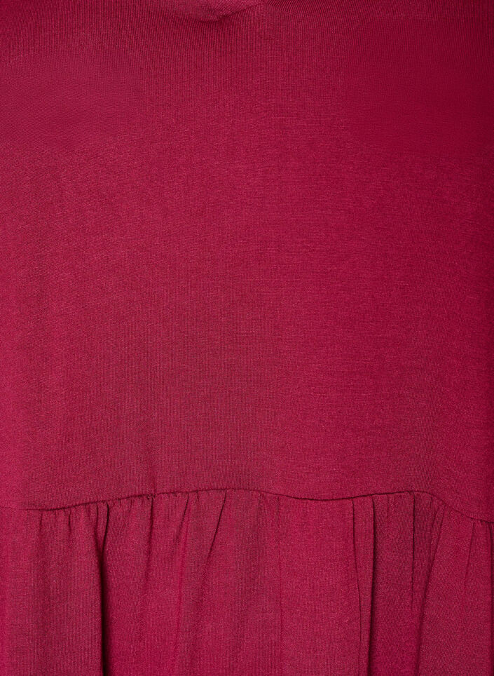 Robe en jersey avec d&eacute;tails en dentelle et jupe superpos&eacute;e, Rouge, Packshot image number 2