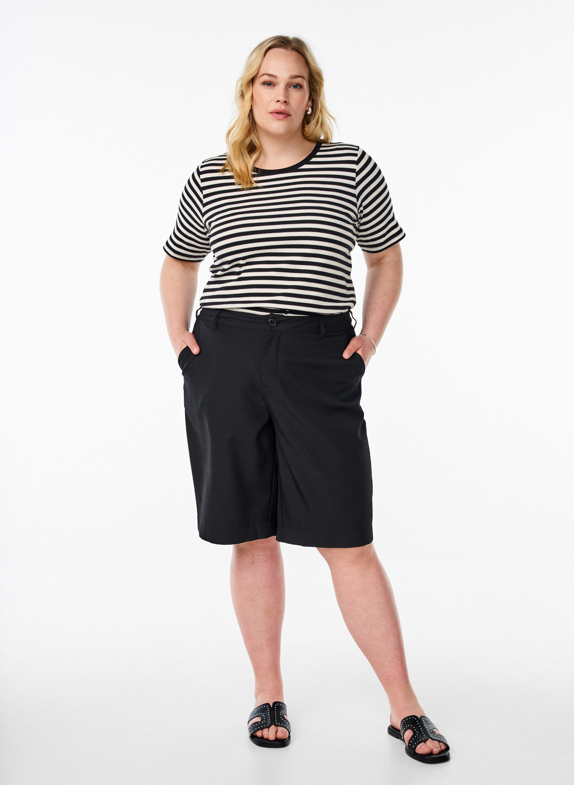 ZizziGestreept T-shirt met geribbelde textuur, Zwart, Model image number 1