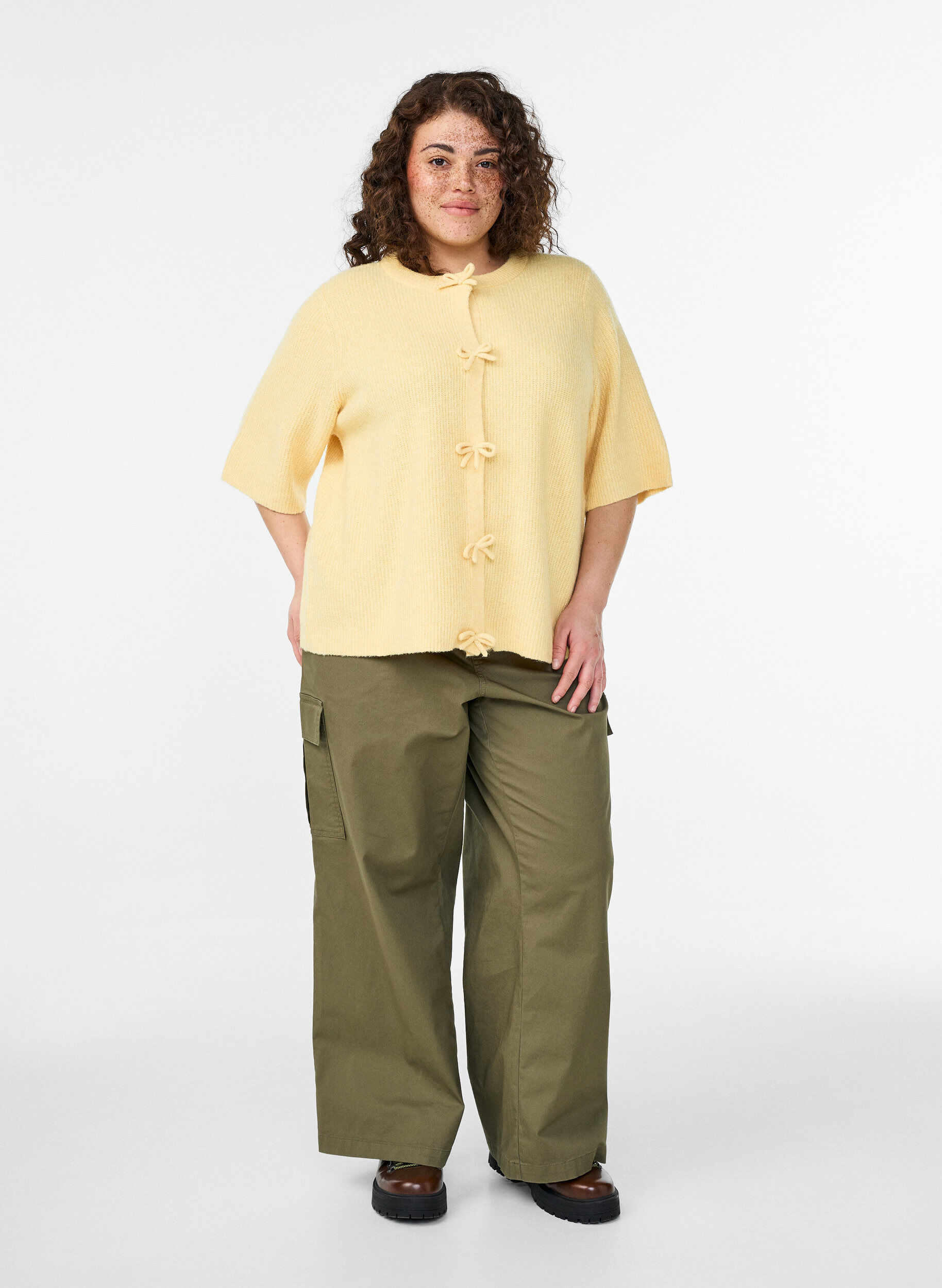 ZizziGebreid vest met korte mouwen en strikjes, Geel, Model image number 1