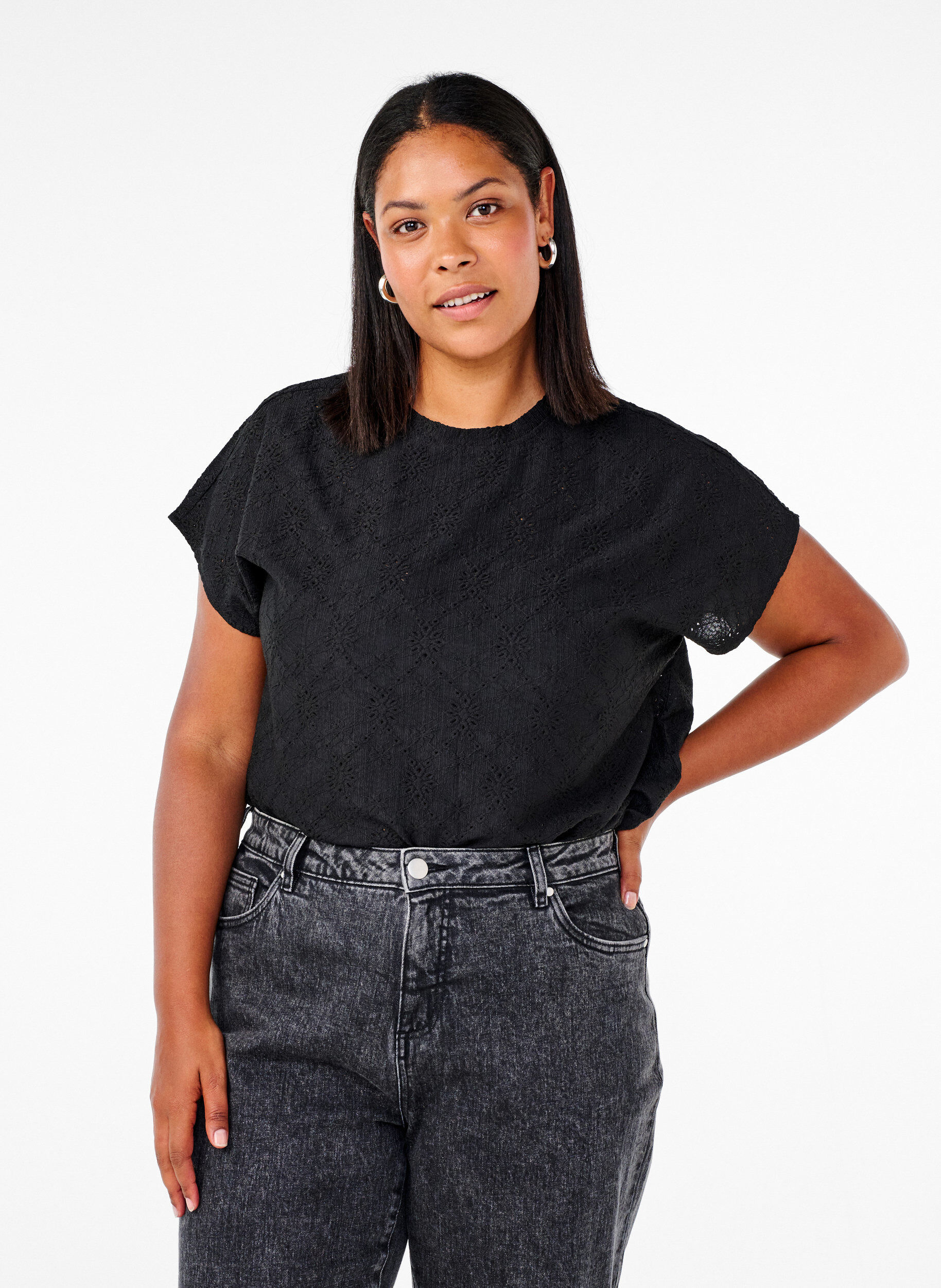 ZizziBlouse met korte mouwen en bloemenborduursel, Black, Model image number 0