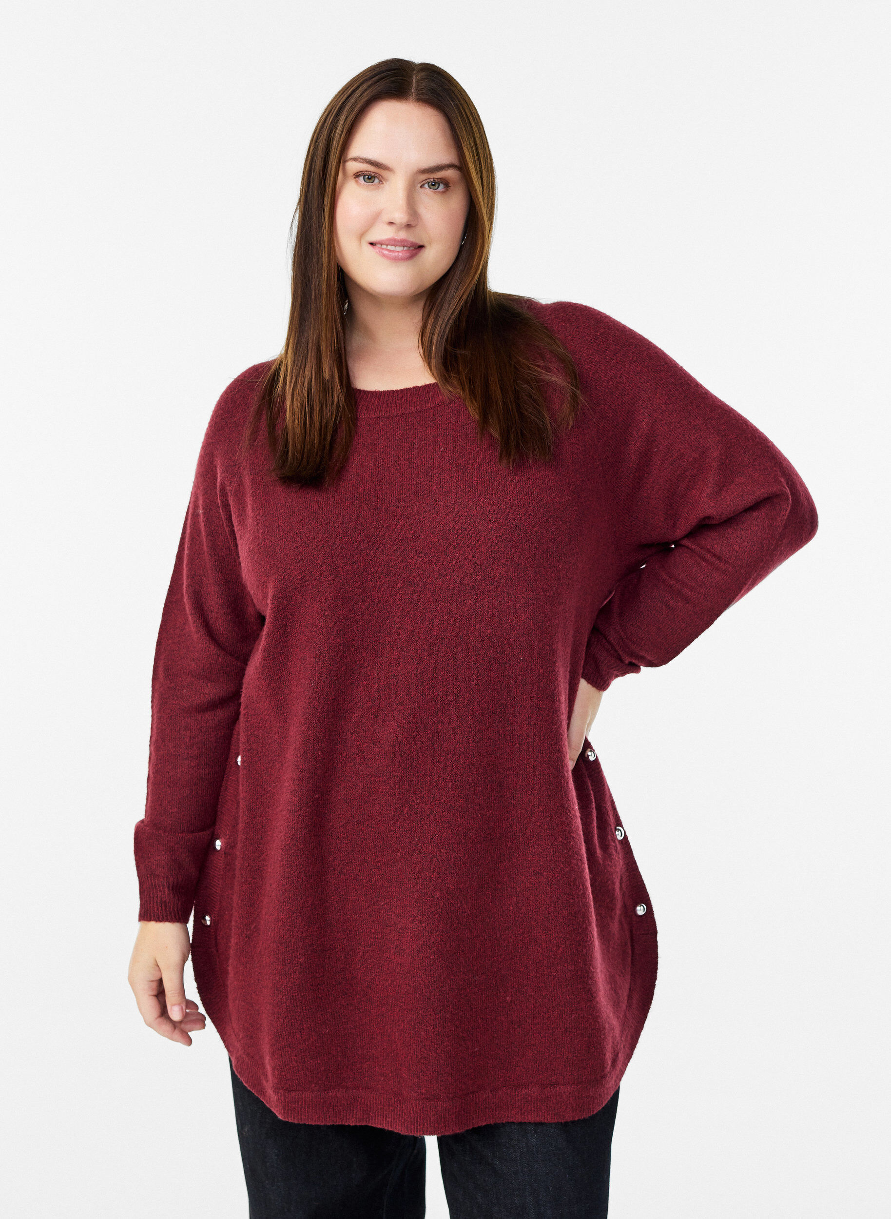 Blouse longue en maille avec boutons boule, Bordeaux fonc&eacute;, Model