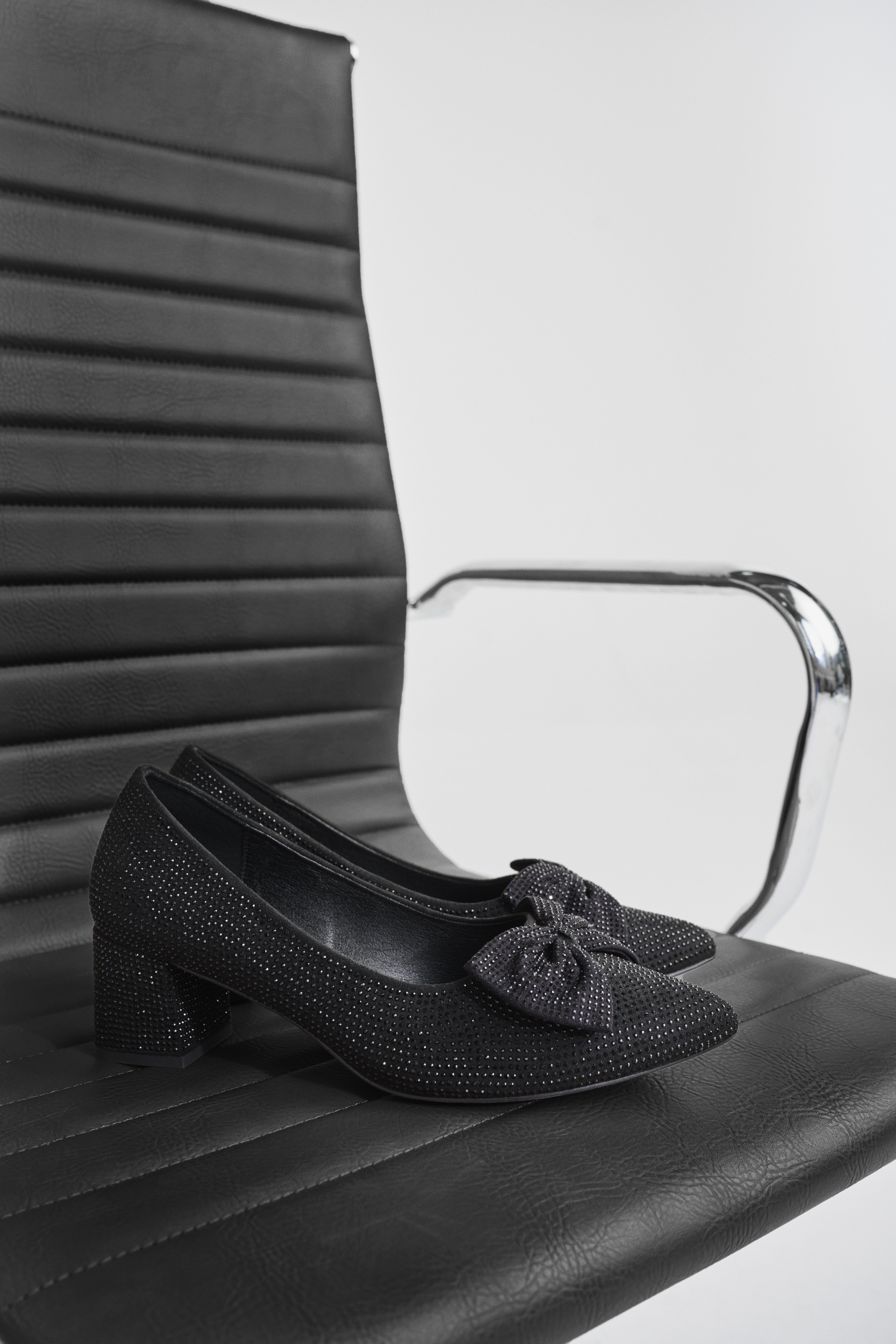 ZizziPumps met stras, , Model