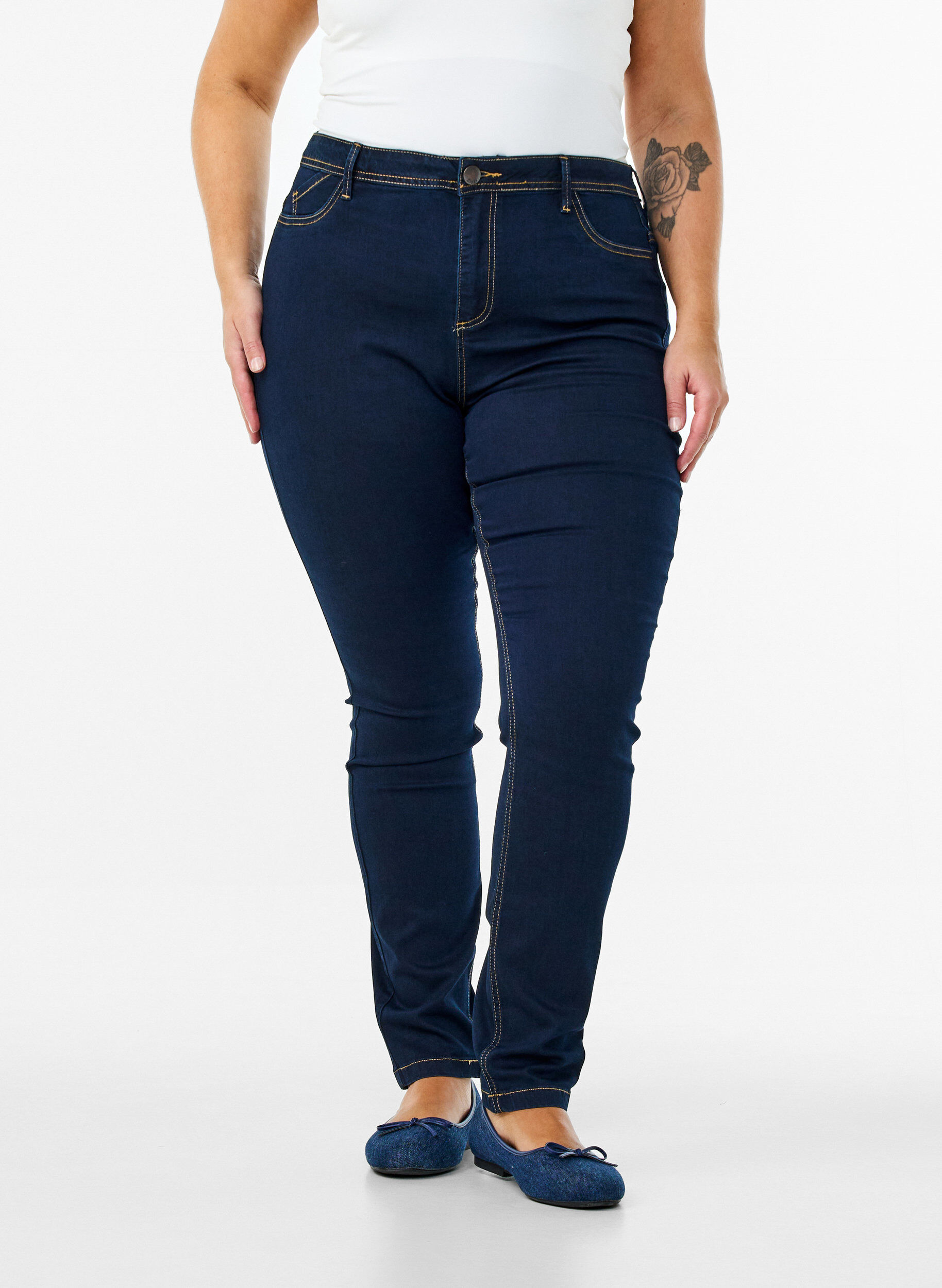 ZizziSuper strakke Amy jeans met hoge taille, Blauw, Model image number 2