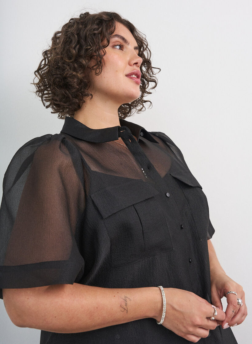 Robe en organza avec poches poitrine et manches bouffantes, Noir, Model image number 3