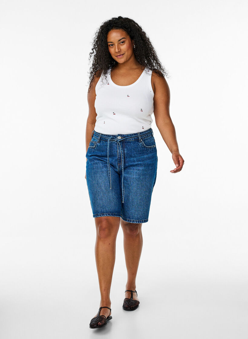 Haut ajust&eacute; avec motif, Blanc, Model image number 1