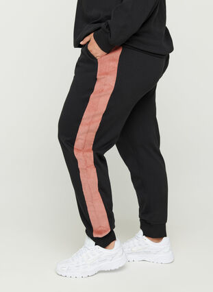 Pantalon de survêtement avec détail en velour, Black w. Burlwood, Model image number 1