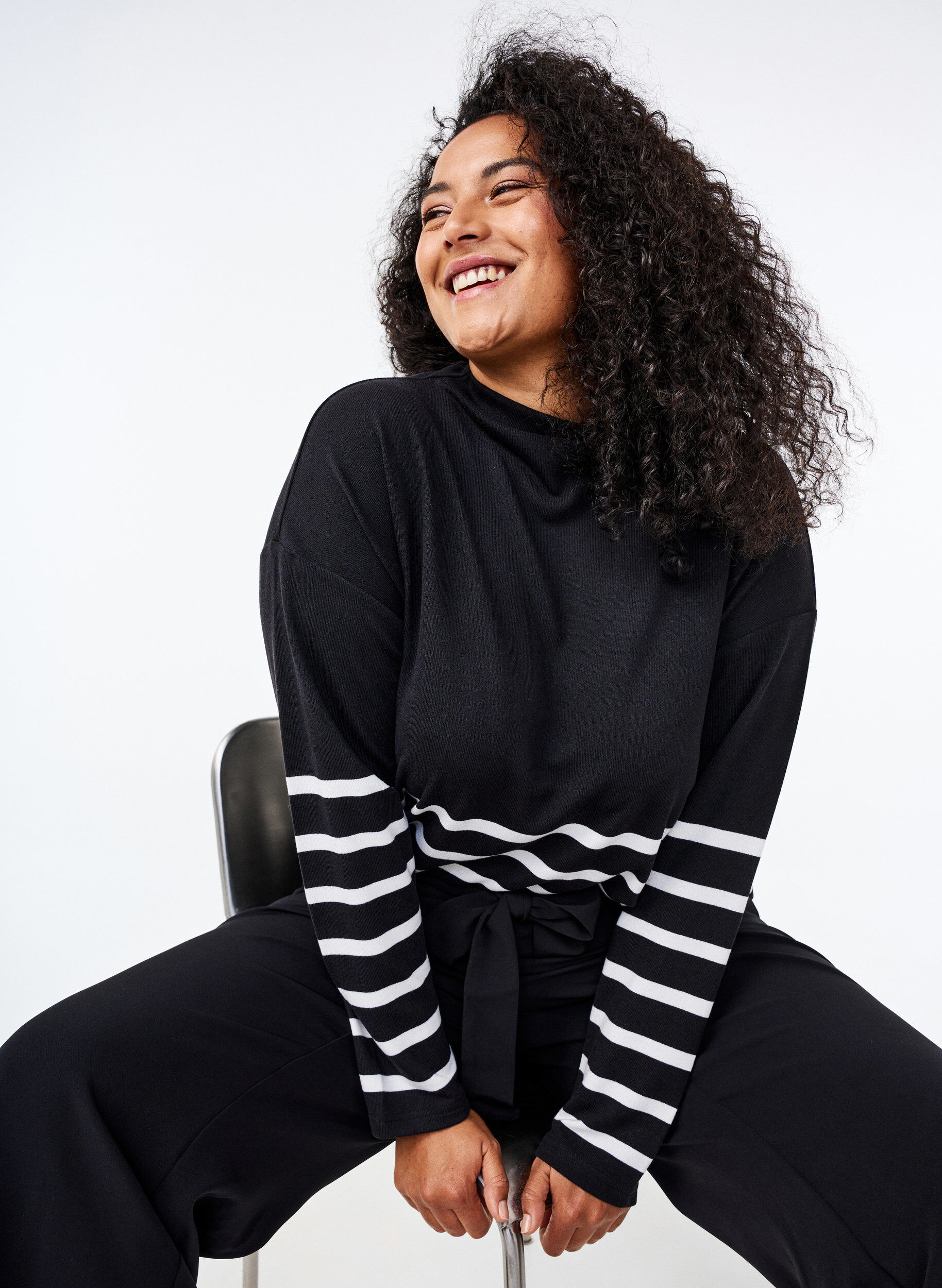 ZizziBlouse met een hoge hals en lange mouwen, Zwart, Image image number 0