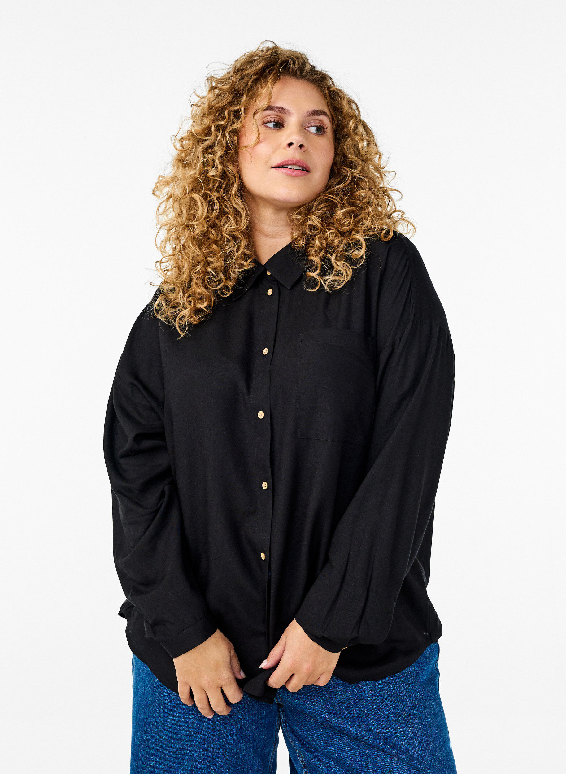 Linnen en viscose shirt met lange mouwen, Zwart, Model