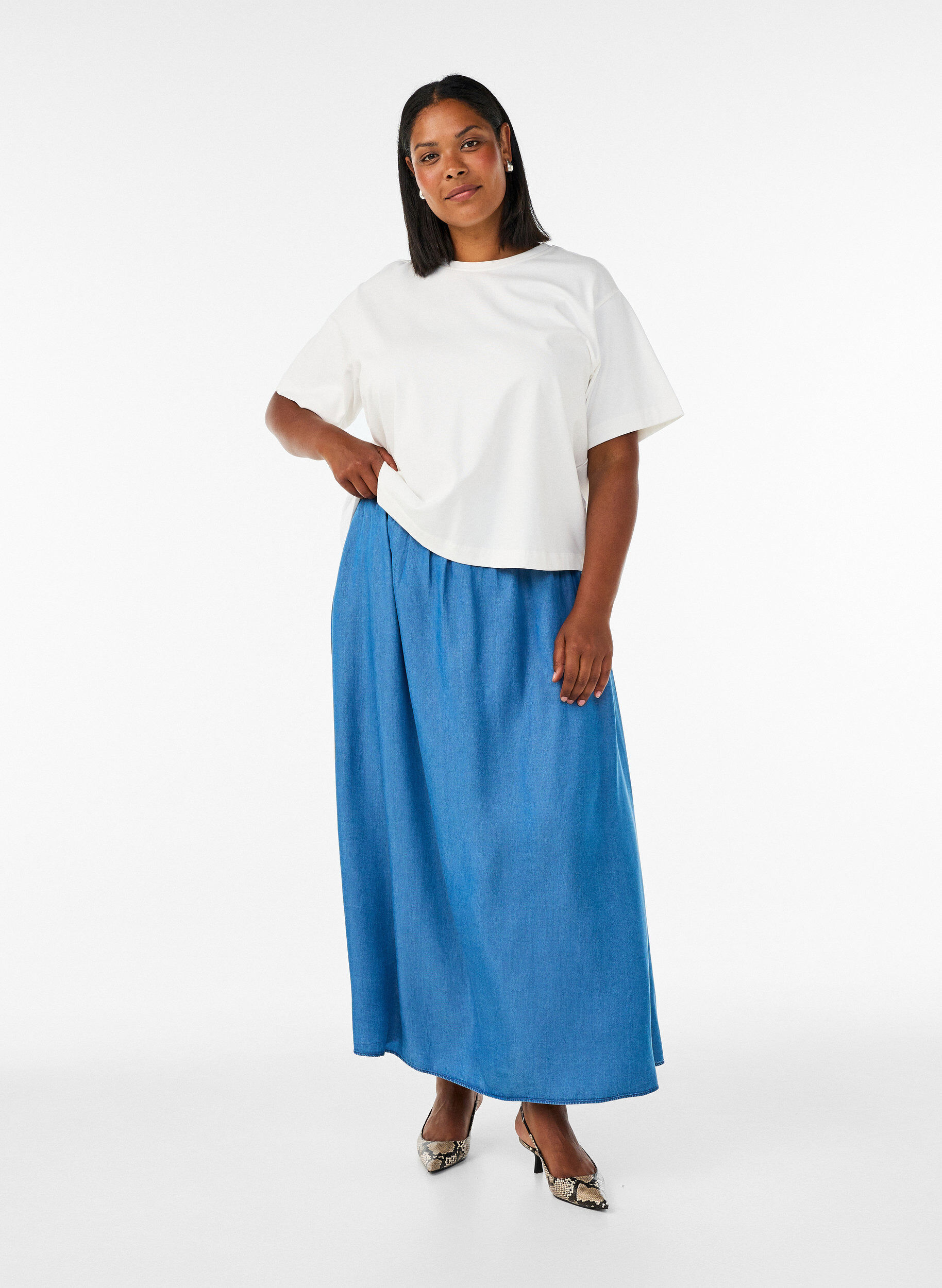 Maxirok met een denimlook in TENCEL&trade; Lyocell, Blauw, Model