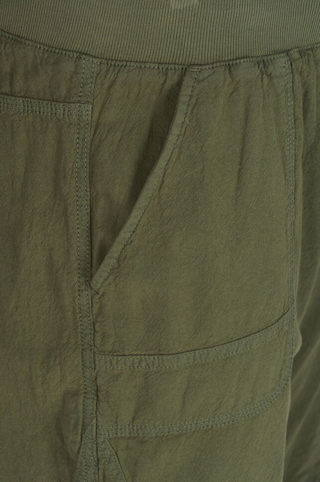 Short en coton ample avec poches, Vert, Packshot image number 2