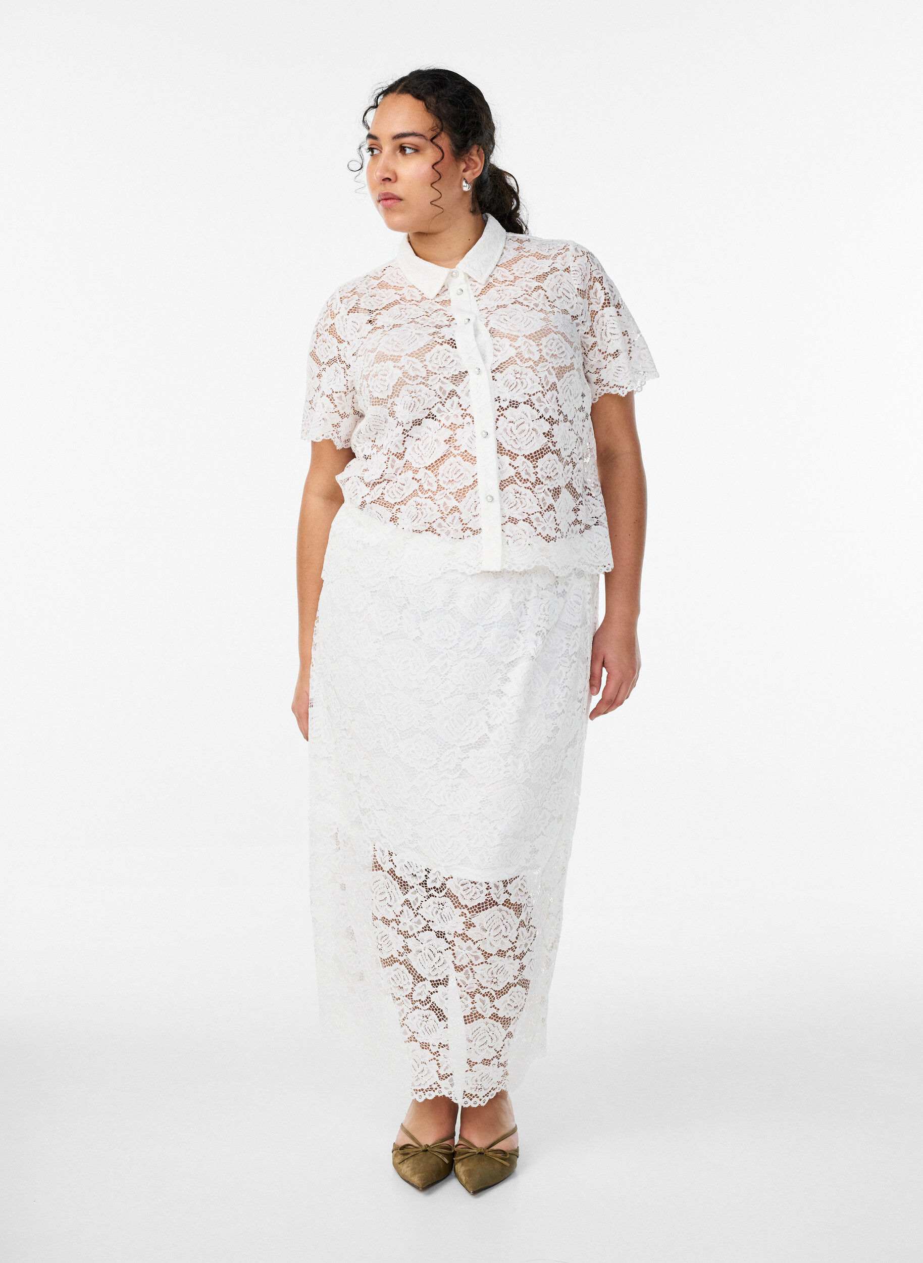 Zizzi Jupe midi en dentelle avec taille &eacute;lastique, Blanc, Model image number 1