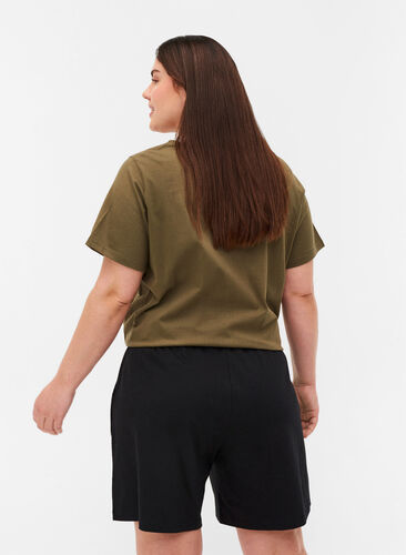 Short ample en coton avec poches, Black, Model image number 1