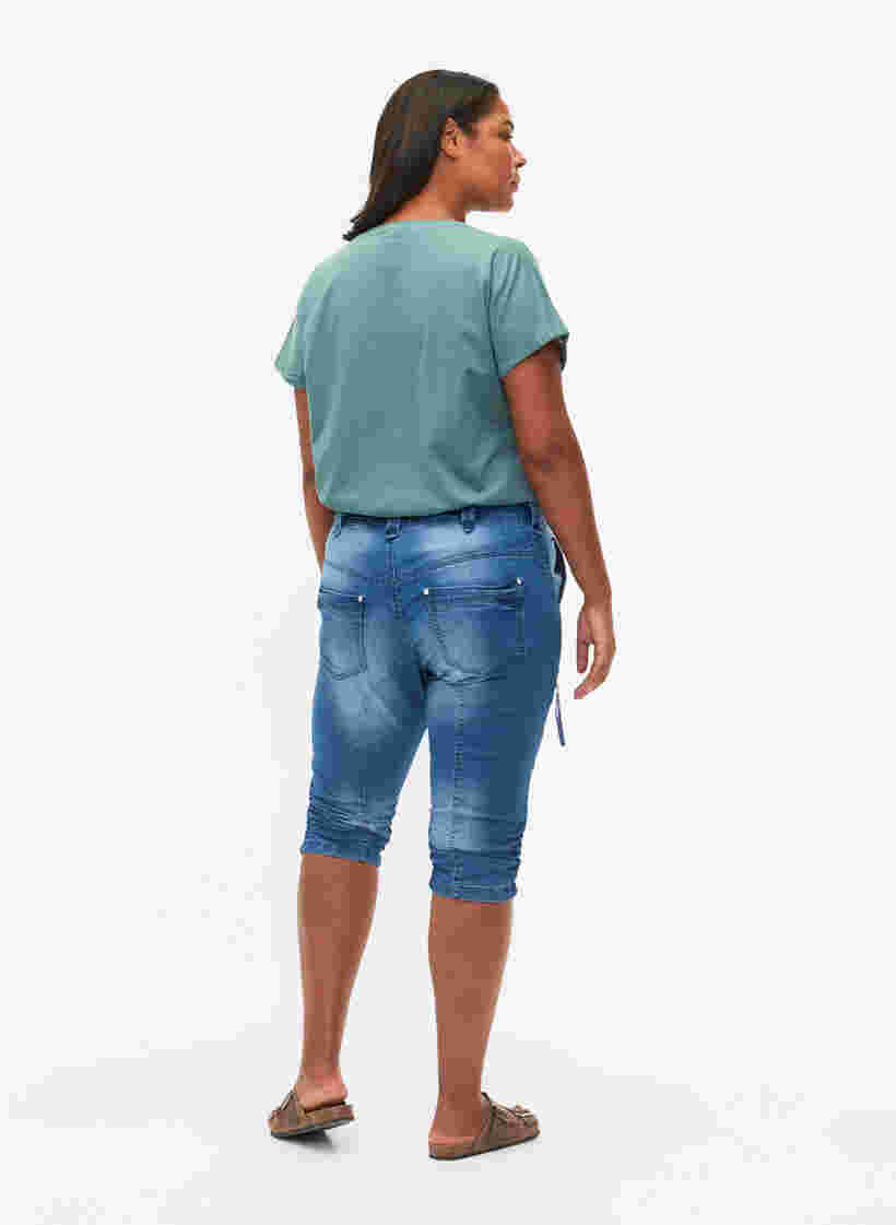 Jean capri coupe slim avec poches, Light blue denim, Model image number 2