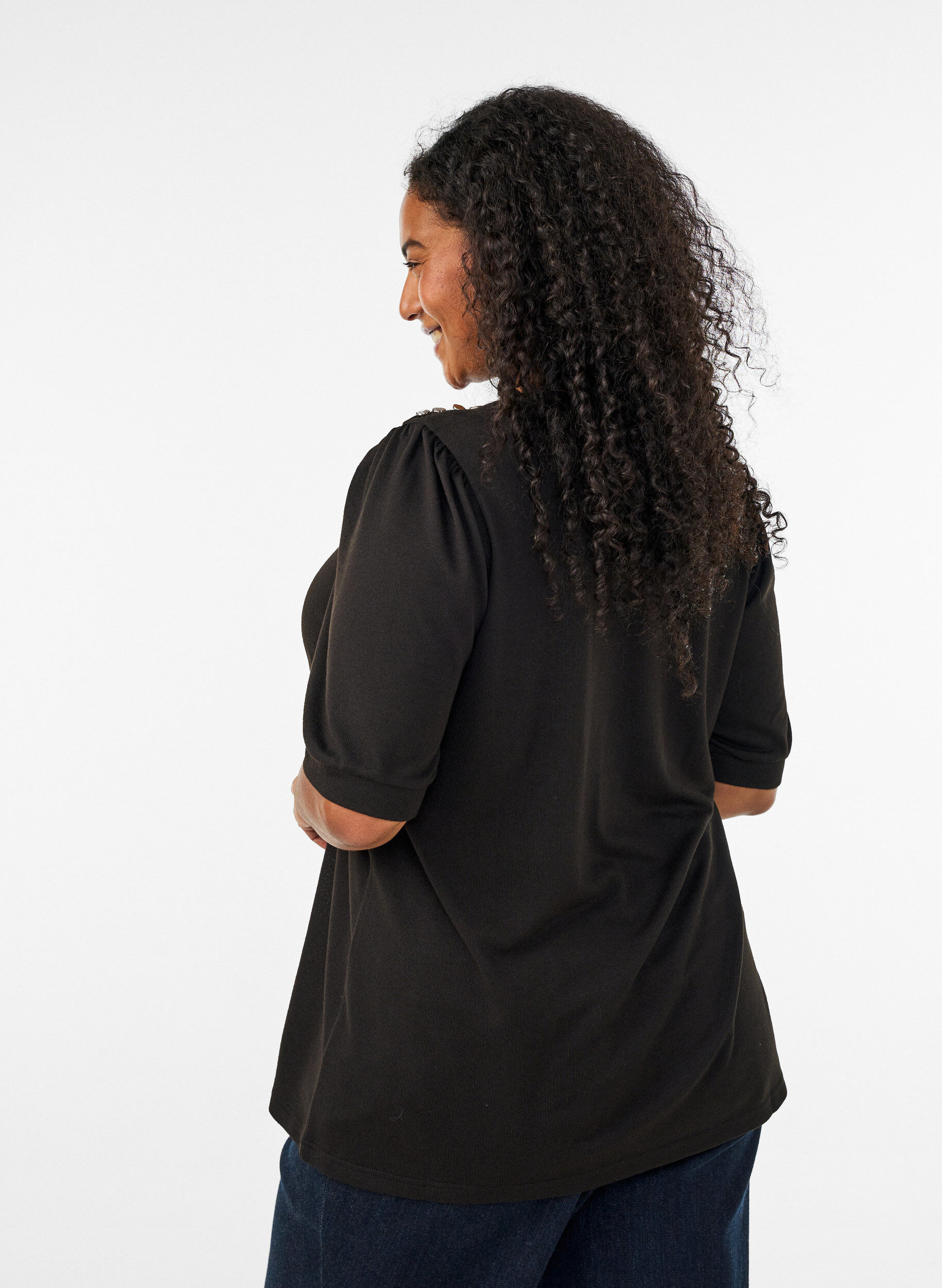 ZizziChemisier avec d&eacute;tails boutons et manches courtes bouffantes, Noir, Model image number 2
