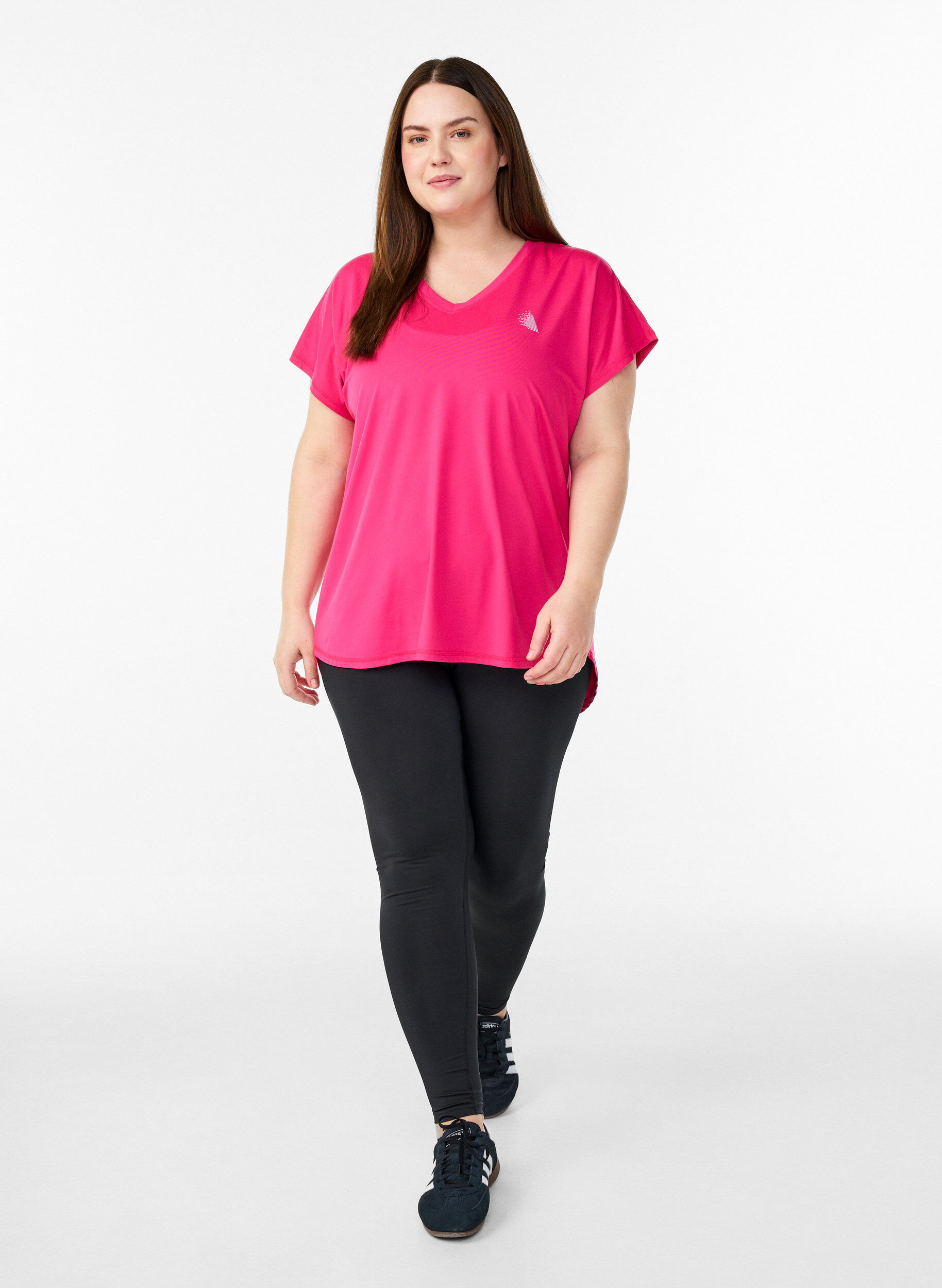 ZizziT-shirt de sport &agrave; manches courtes et col en V, Rose, Model image number 1