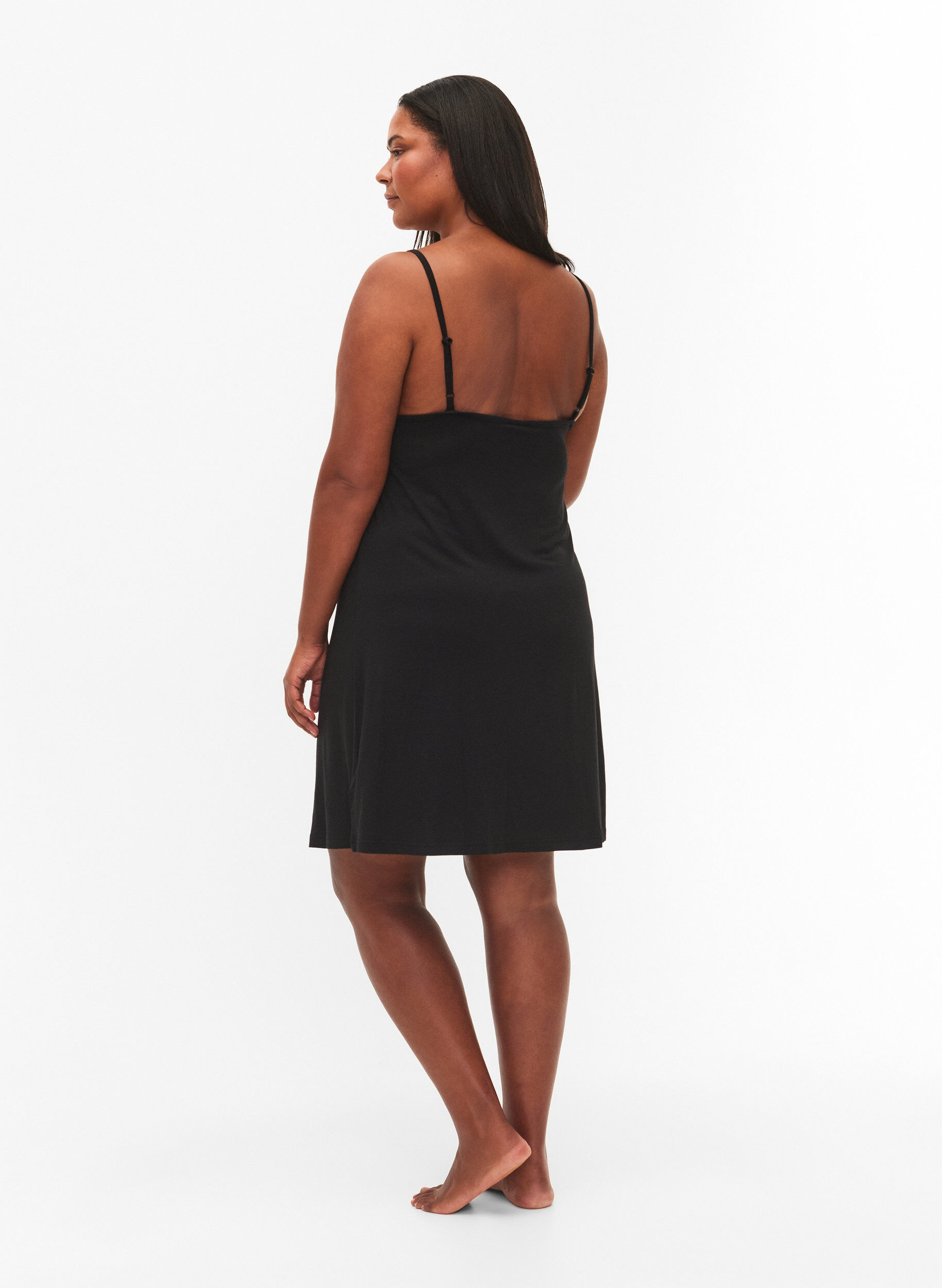 ZizziPyjama jurk met kanten rand in viscose, Zwart, Model image number 2