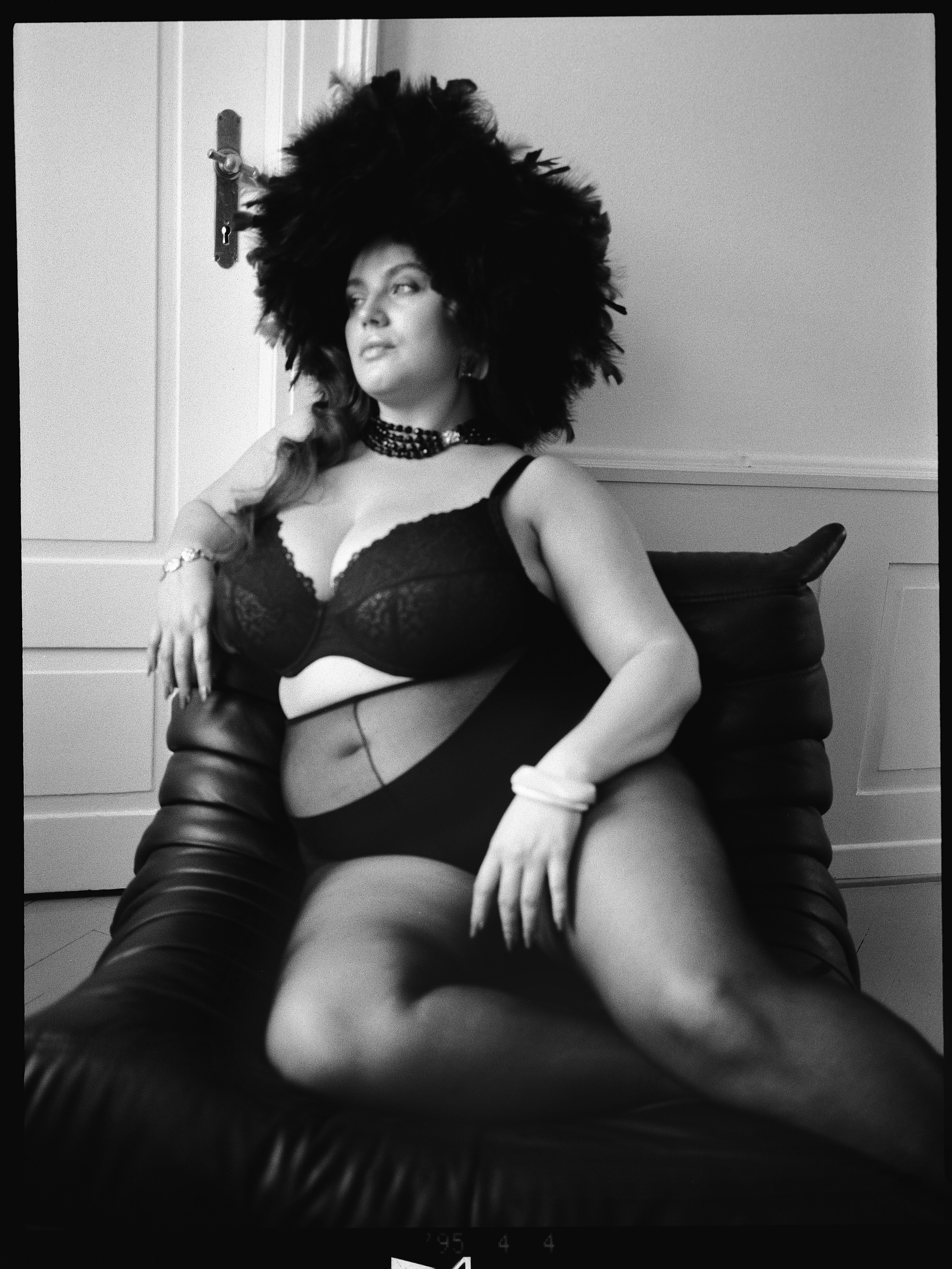 ZizziBH met details, , Model