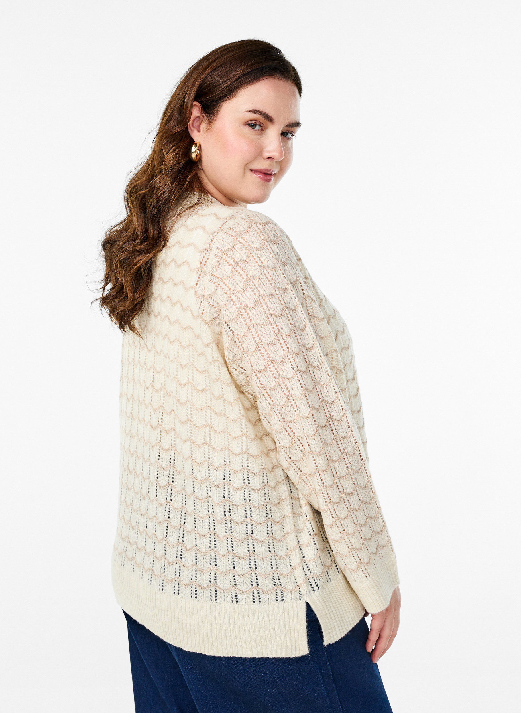 ZizziGebreide cardigan met een opengewerkt patroon en golvende lijnen, Birch w. Simply T., Model image number 1
