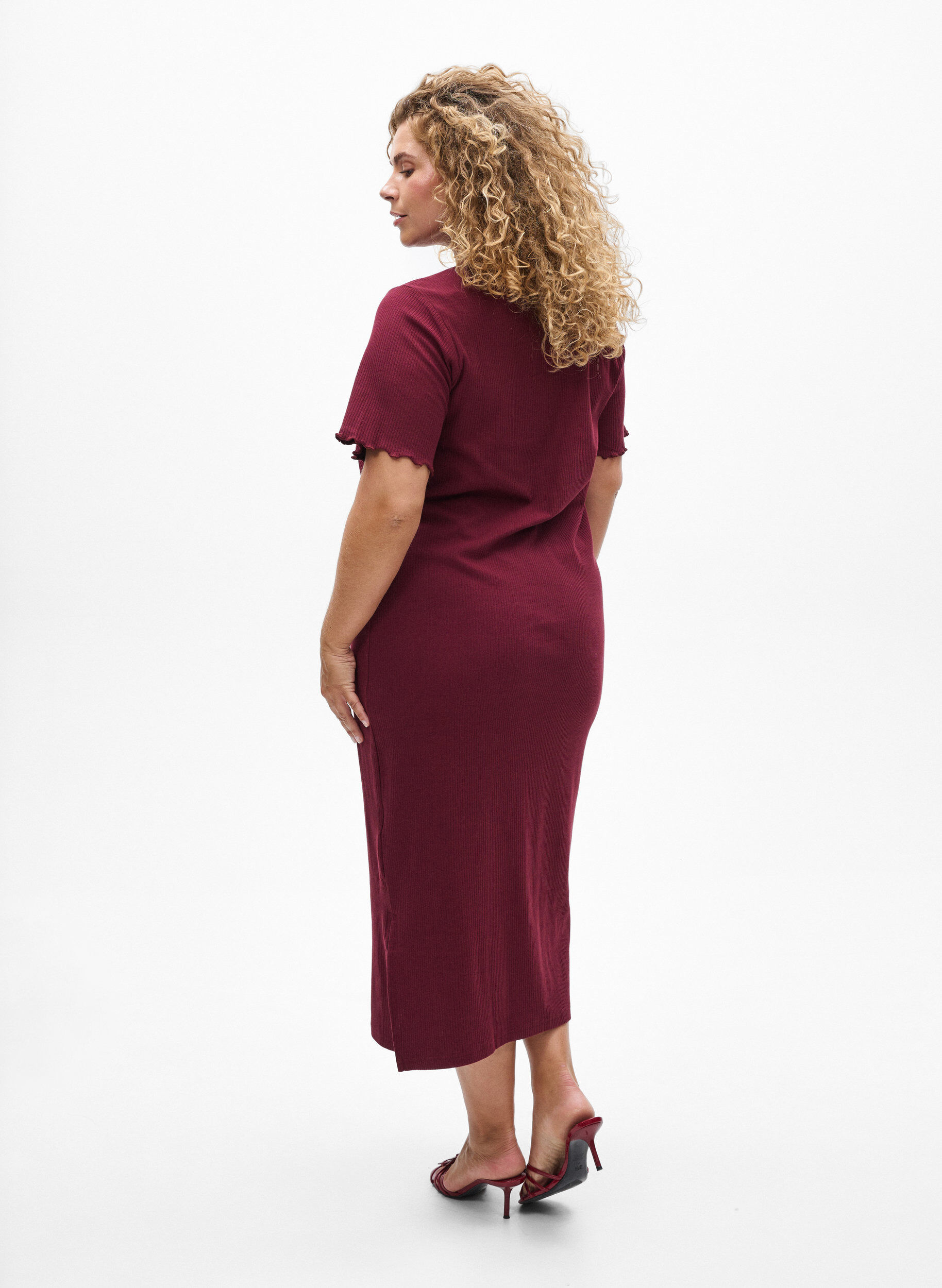 Zizzi Robe maxi en jersey avec manches courtes, Bordeaux fonc&eacute;, Model image number 1