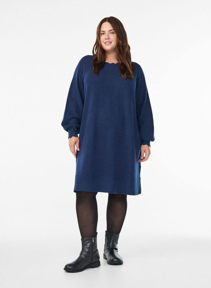 Robe courte en maille avec ourlet ondul&eacute; et fentes, Bleu, Model image number 1
