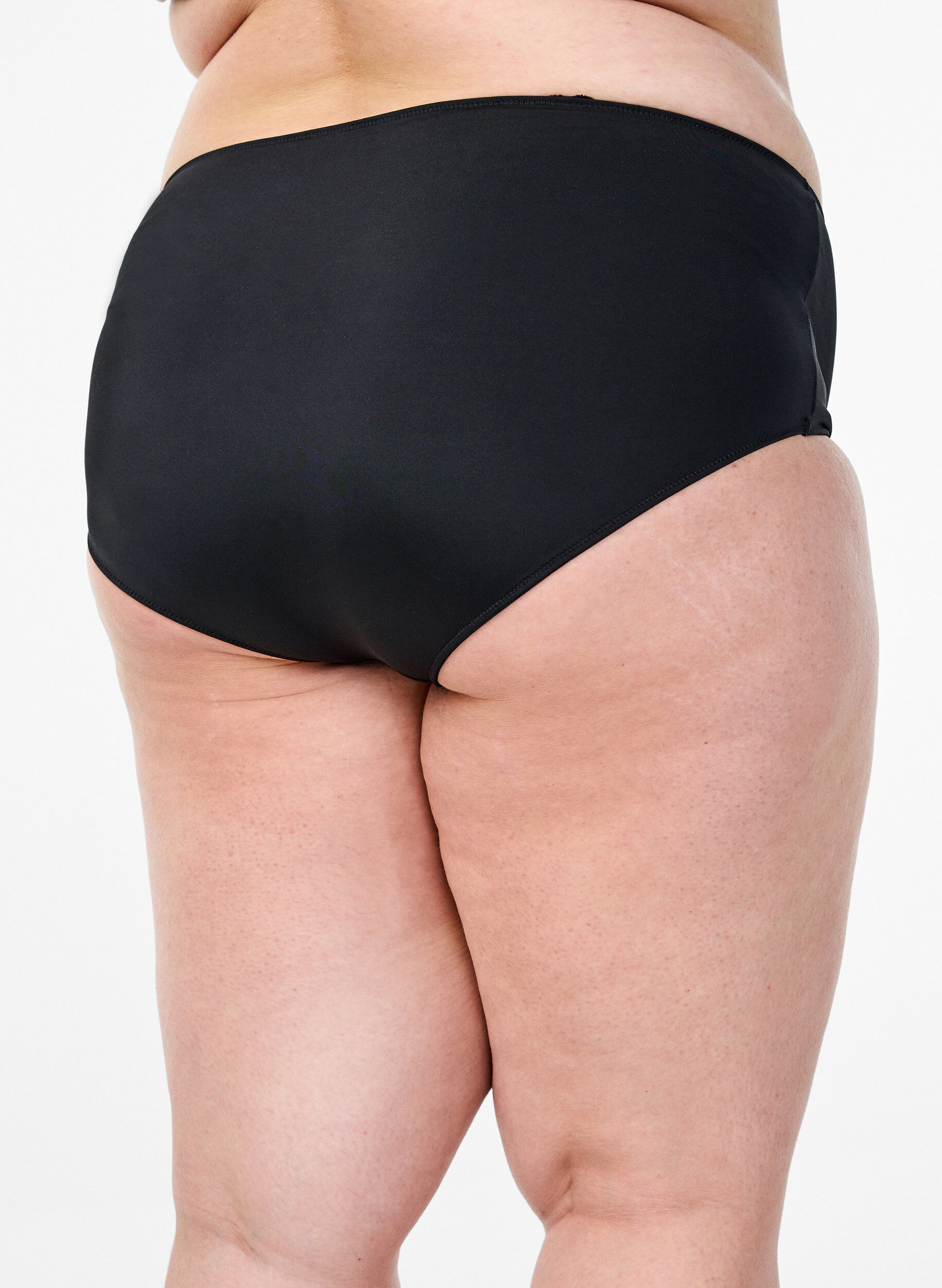 Zizzi Culotte brief en microfibre avec poche int&eacute;rieure, Noir, Model image number 1
