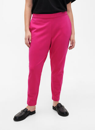 Pantalon court avec poches, Raspberry Sorbet, Model image number 2
