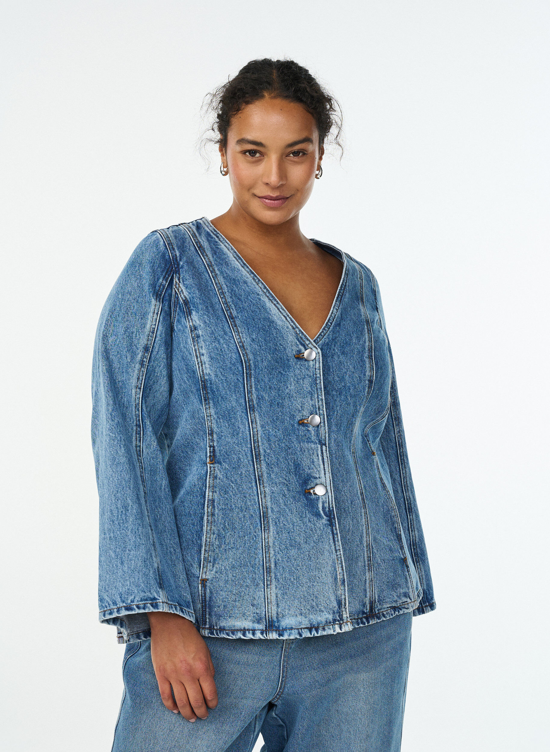 ZizziDenimjack met vormende naden en een V-hals, Blauw, Model image number 0