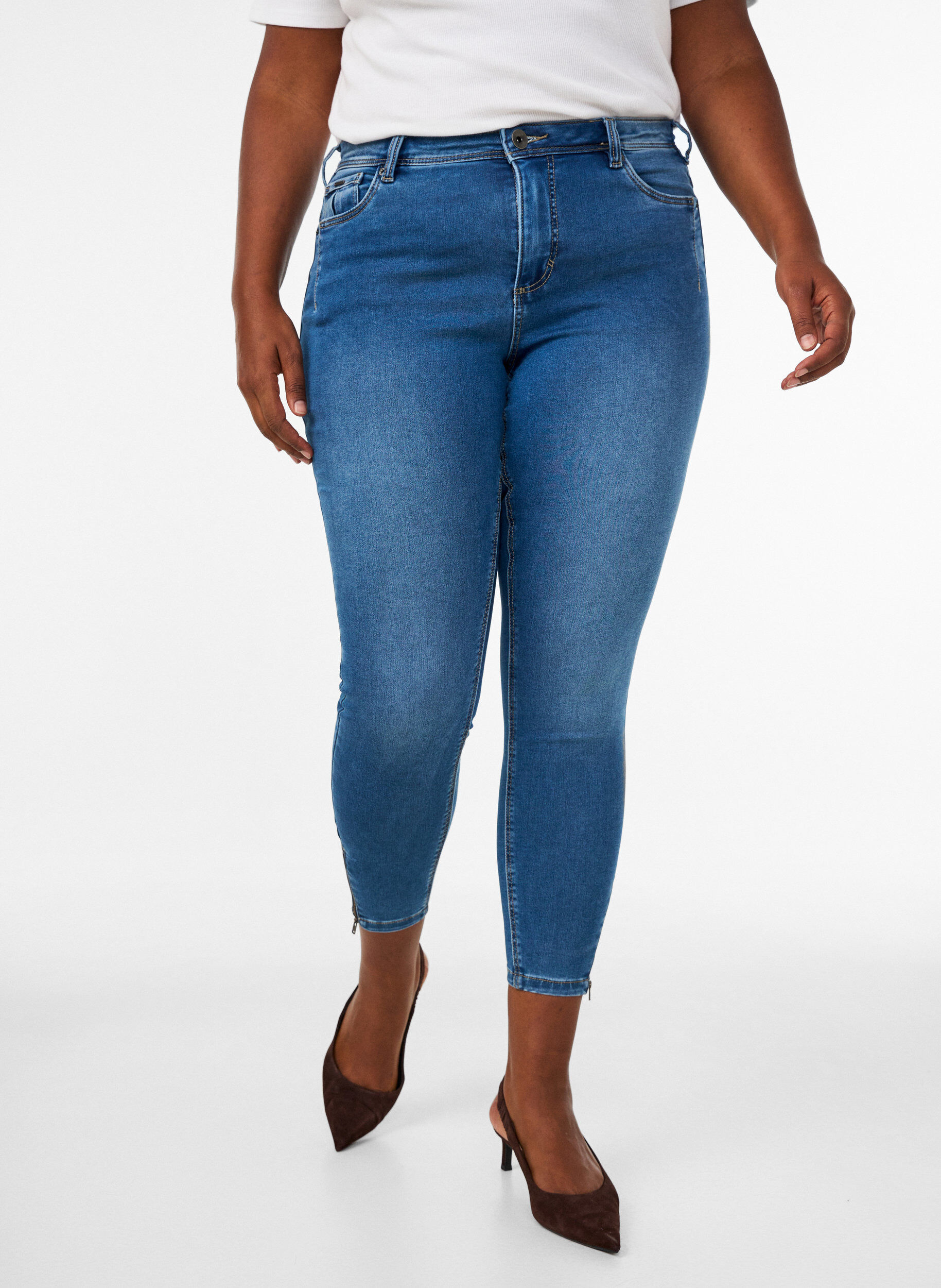 ZizziJean crop Amy avec d&eacute;tails zipp&eacute;s, Bleu, Model image number 3