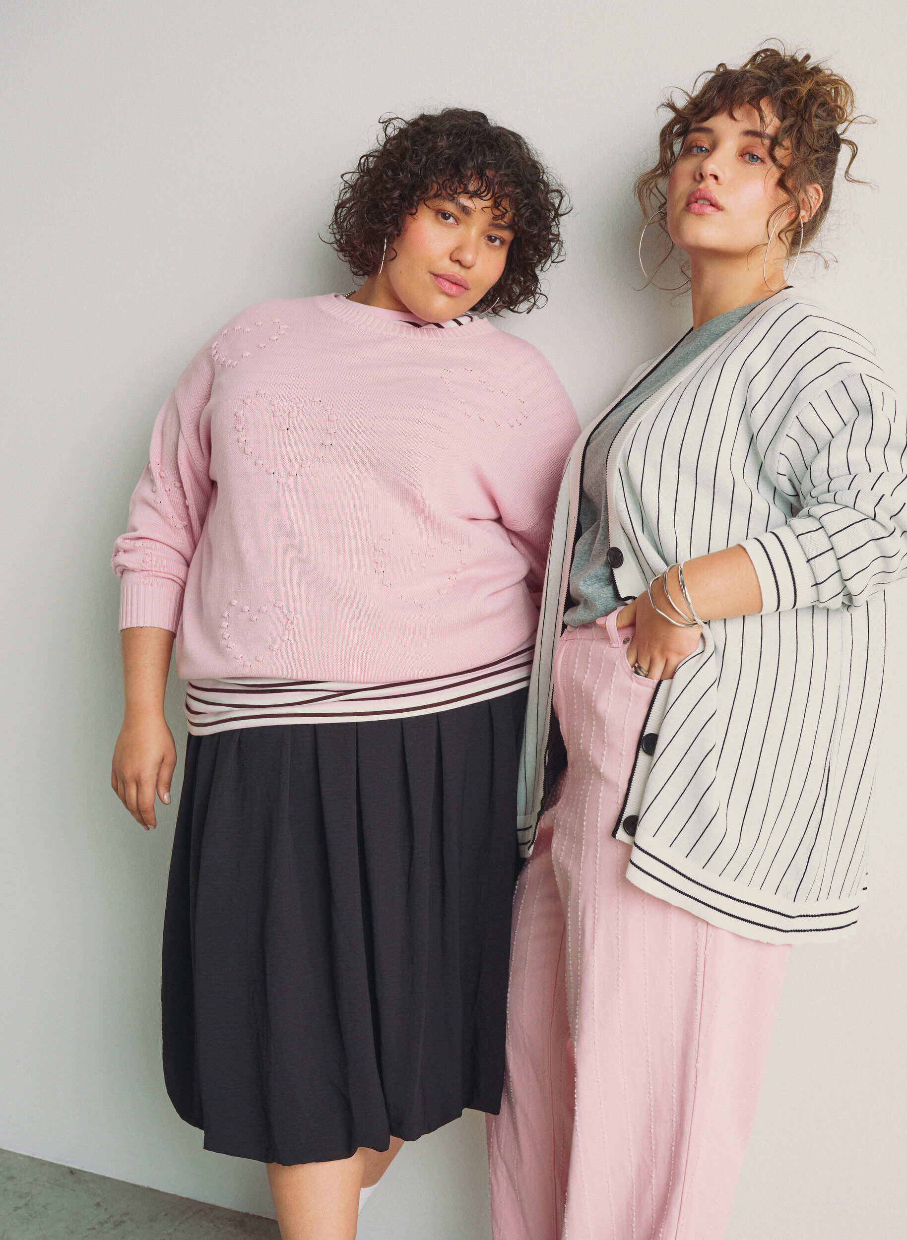 Blouse ample en maille &agrave; motif c&oelig;urs