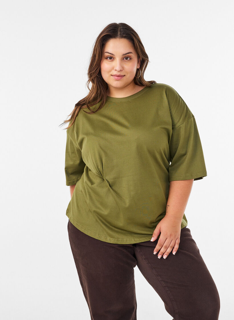 T-shirt avec d&eacute;tail drap&eacute;, Vert, Model image number 0
