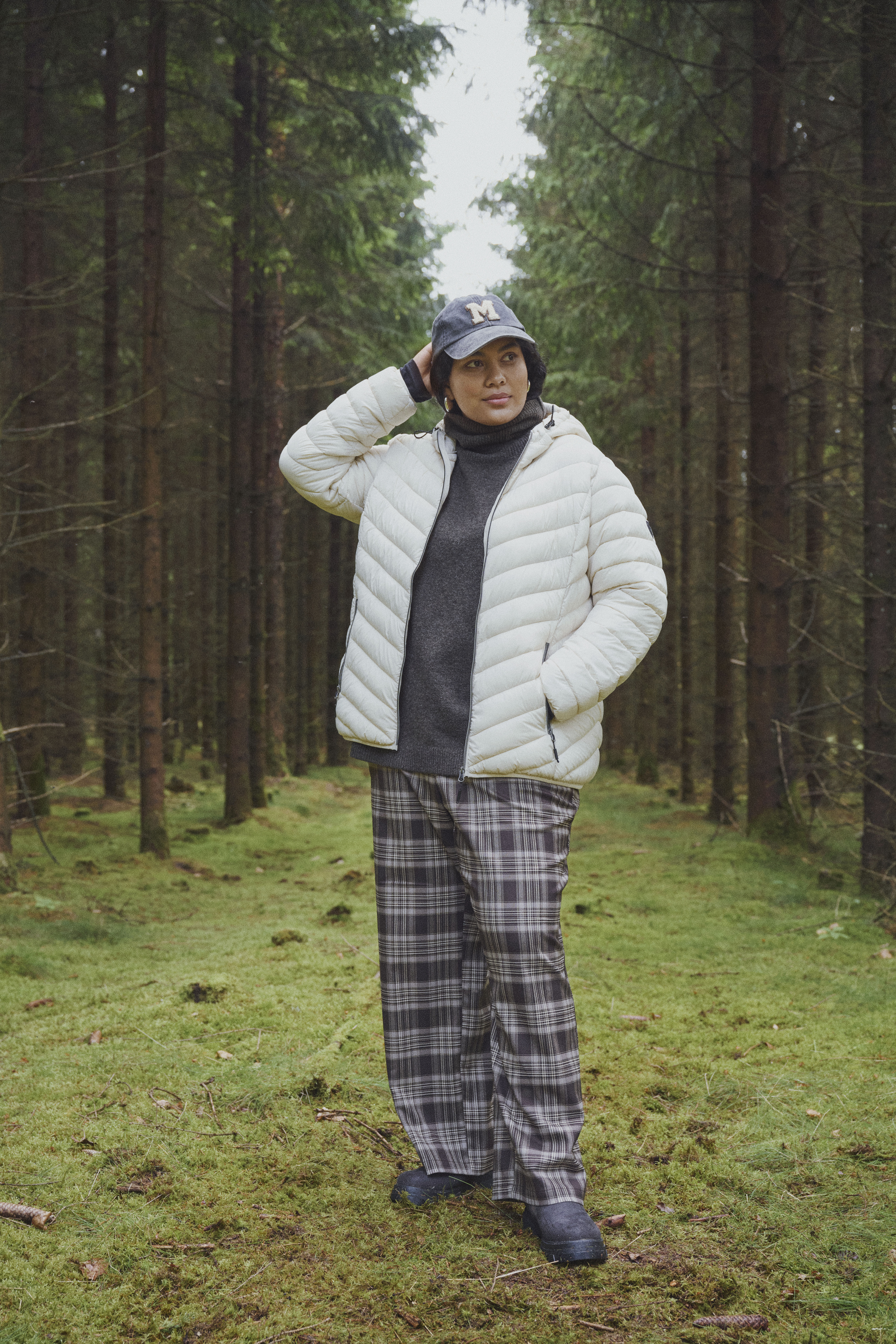 ZizziStyle forestier d&eacute;contract&eacute; dans des tons blancs, , Model